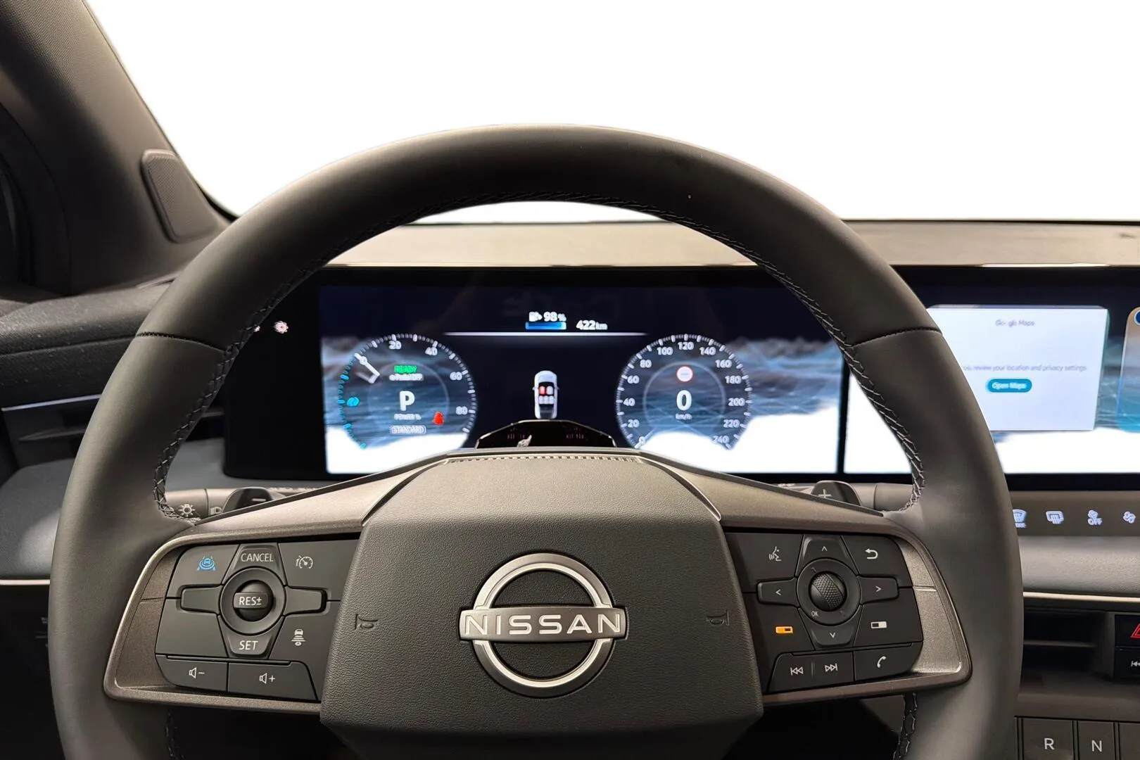 Nissan Leaf MSN-830 carousel image