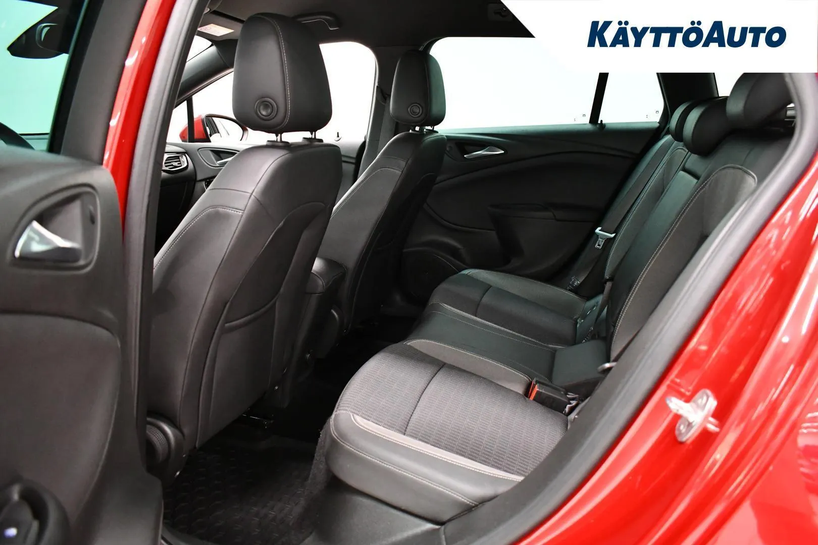 Opel Astra ETJ-460 carousel image