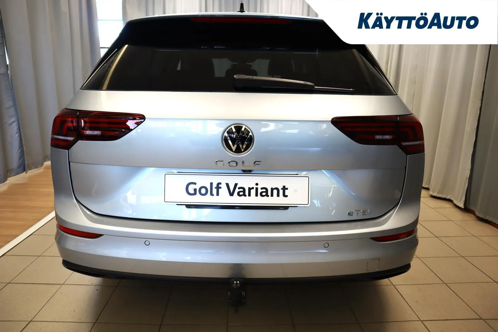 Volkswagen Golf YMP-437 carousel image
