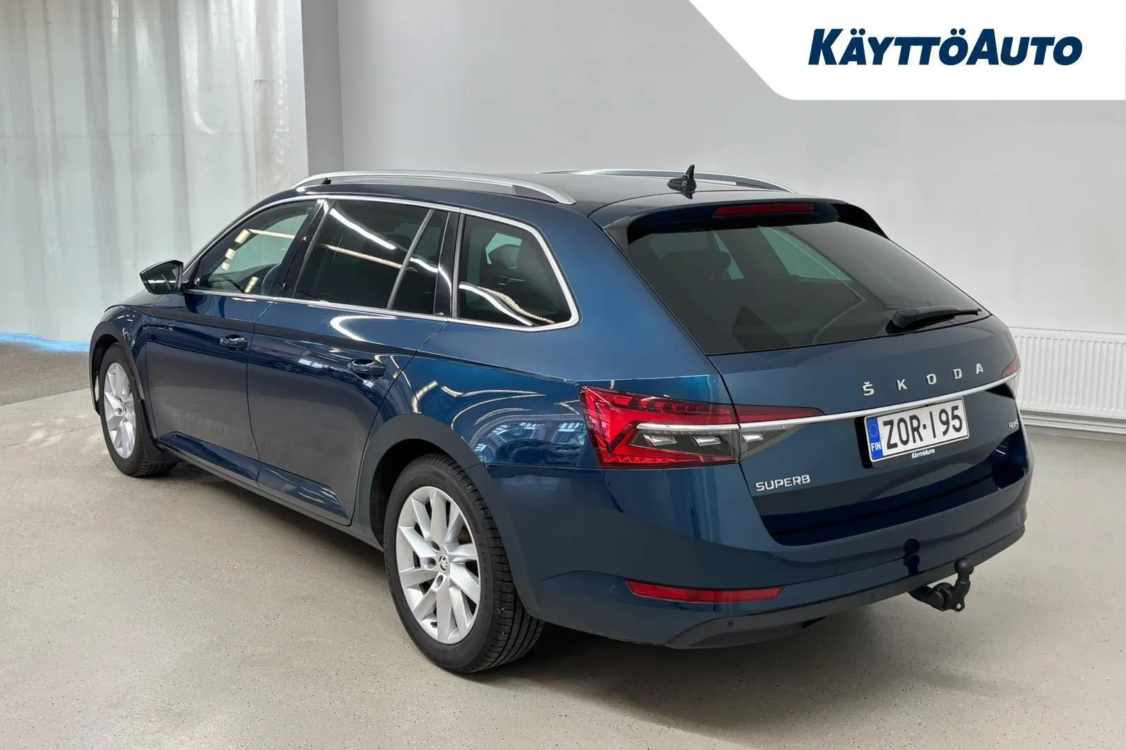 Skoda Superb ZOR-195 carousel image