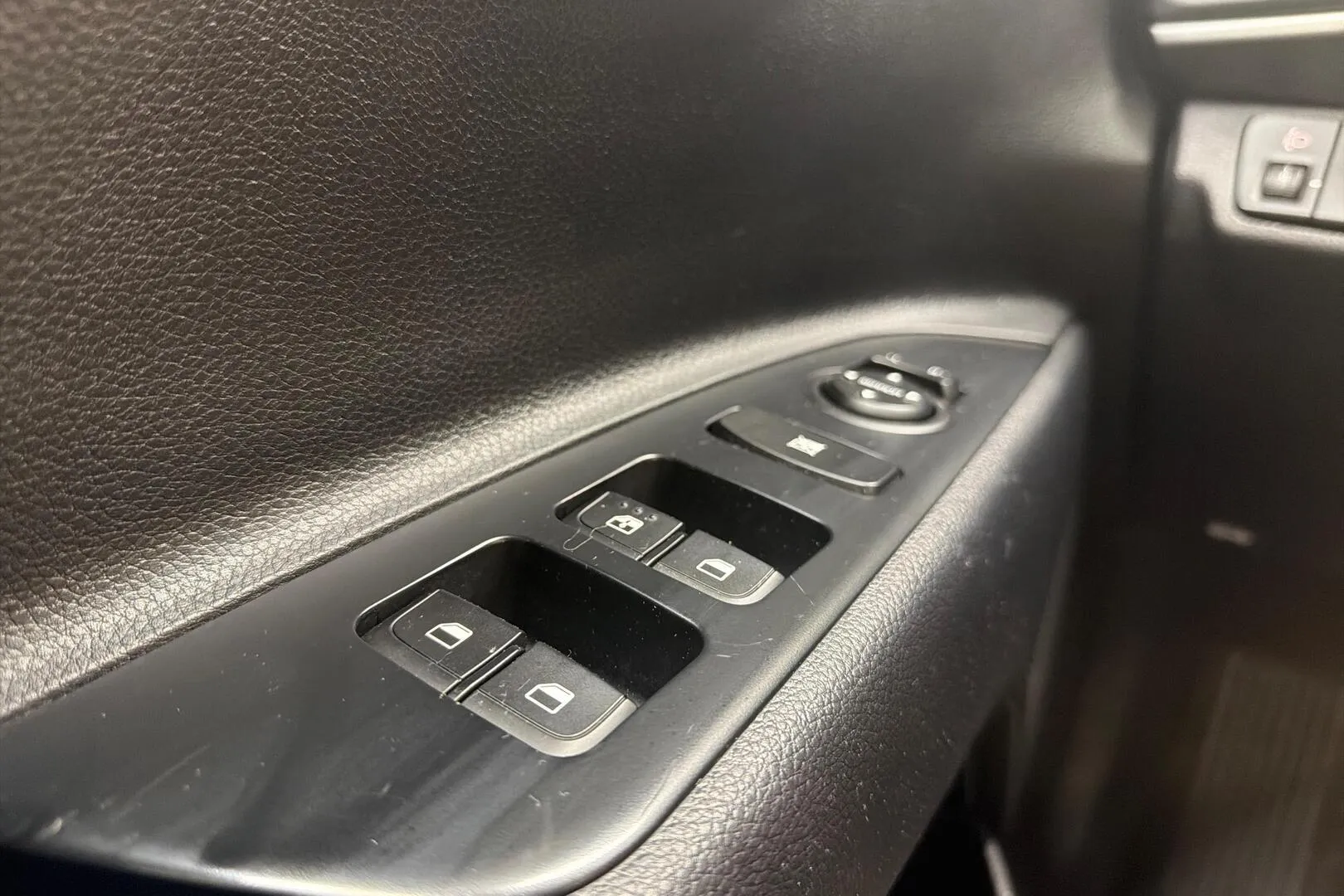 Kia Stonic KTZ-424 carousel image