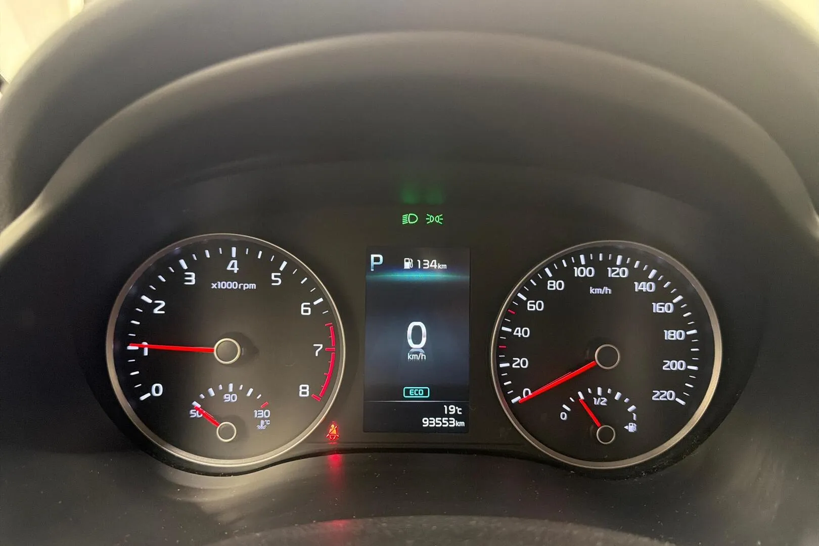 Kia Stonic KTZ-424 carousel image