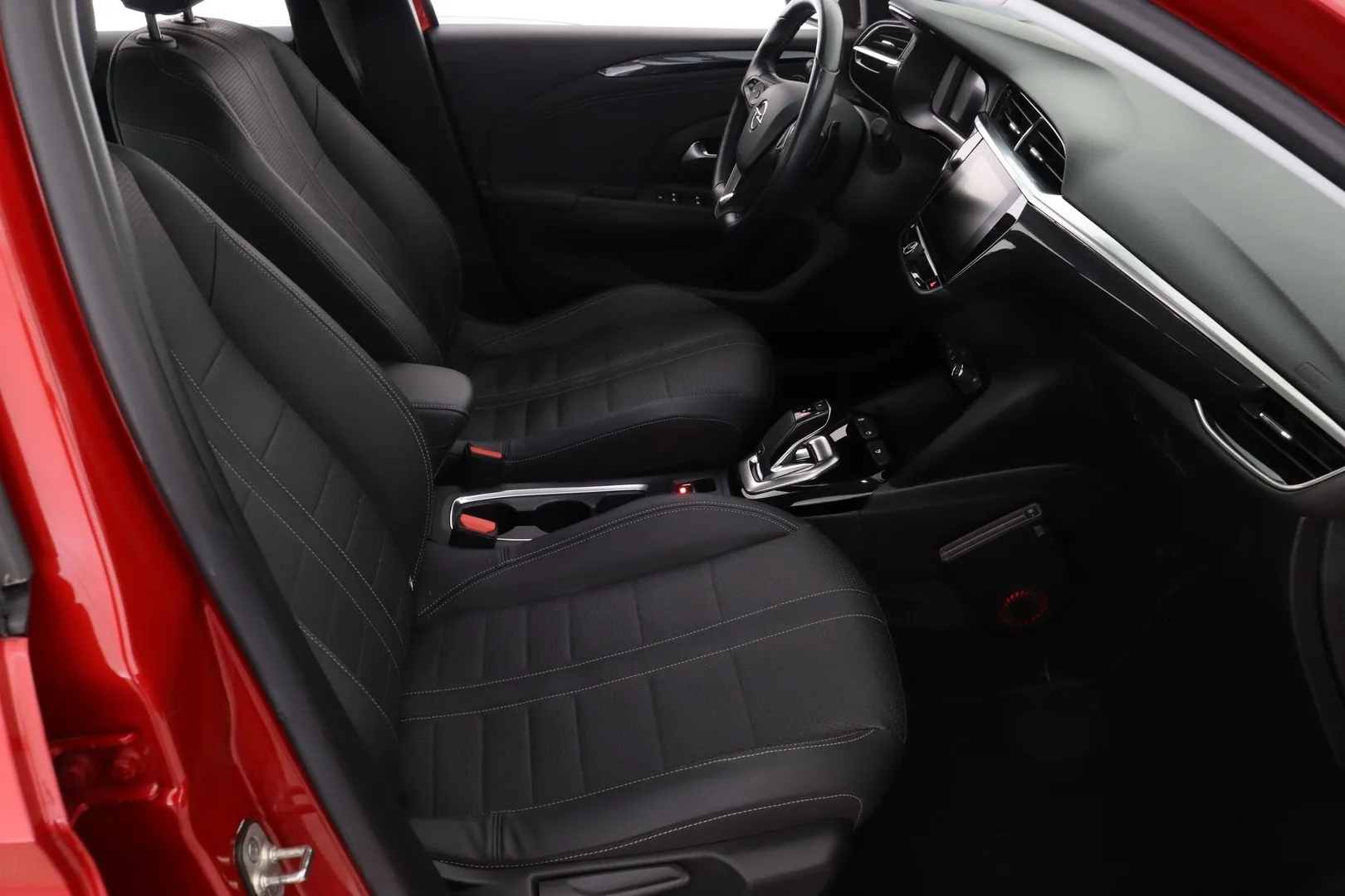 Opel Corsa JLV-694 carousel image
