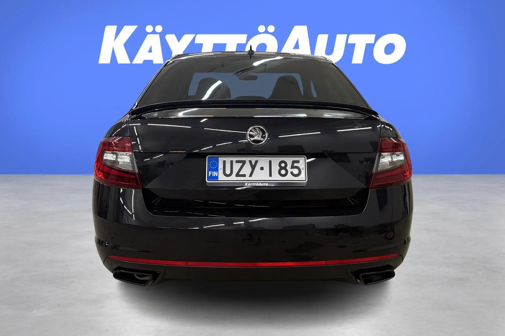 Skoda Octavia UZY-185 carousel image