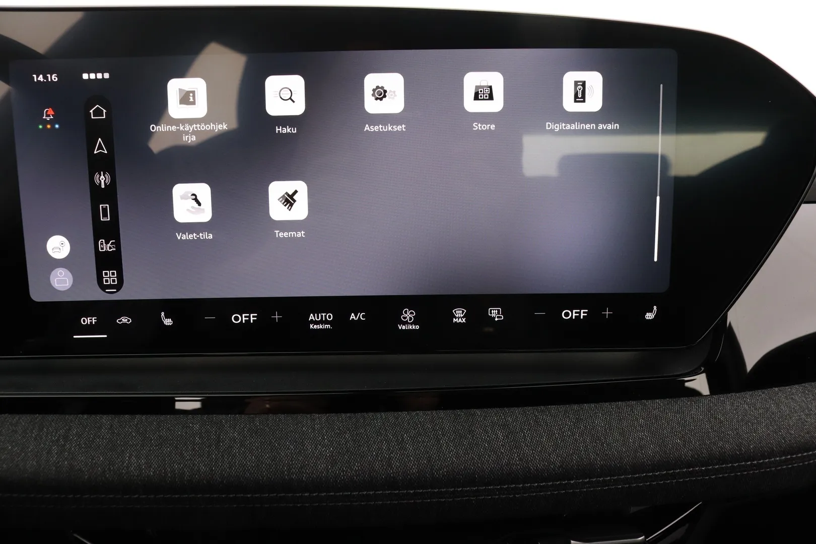 Audi Q6 e-tron KYT-905 carousel image