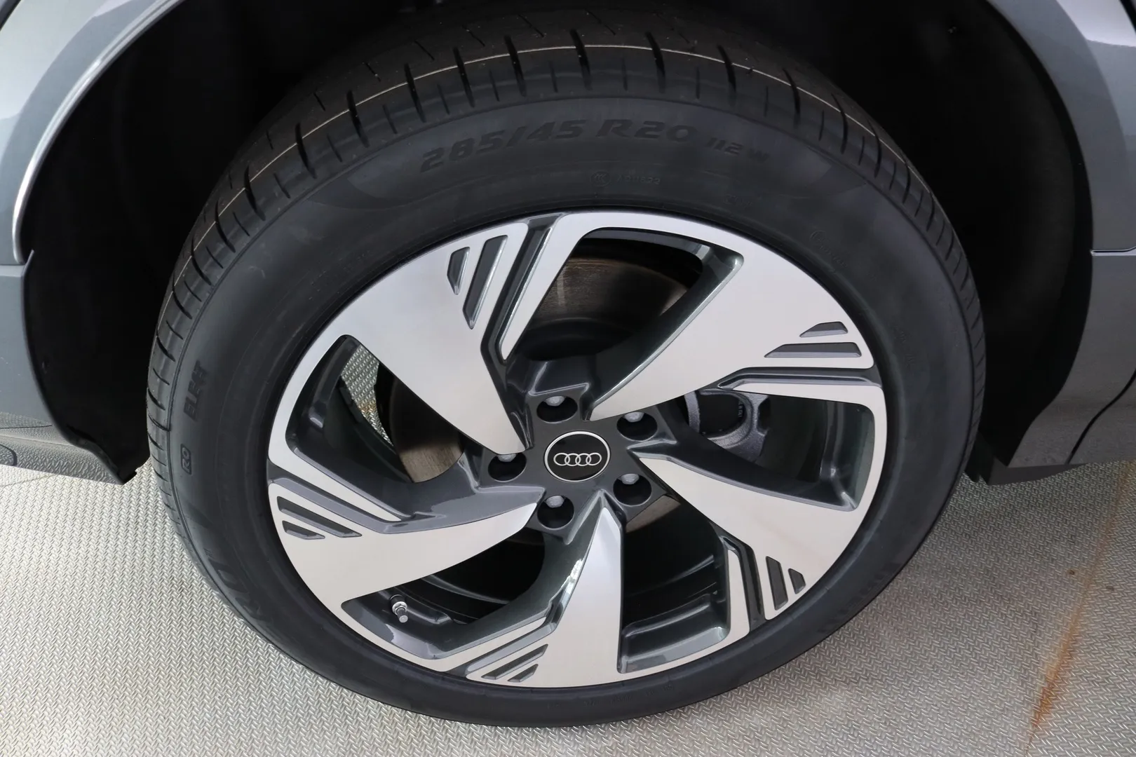 Audi Q6 e-tron KYT-905 carousel image