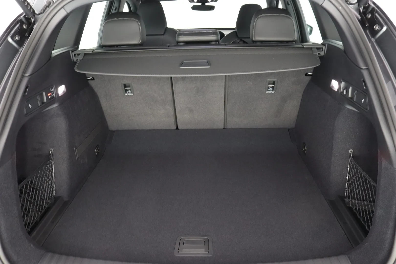 Audi Q6 e-tron KYT-905 carousel image