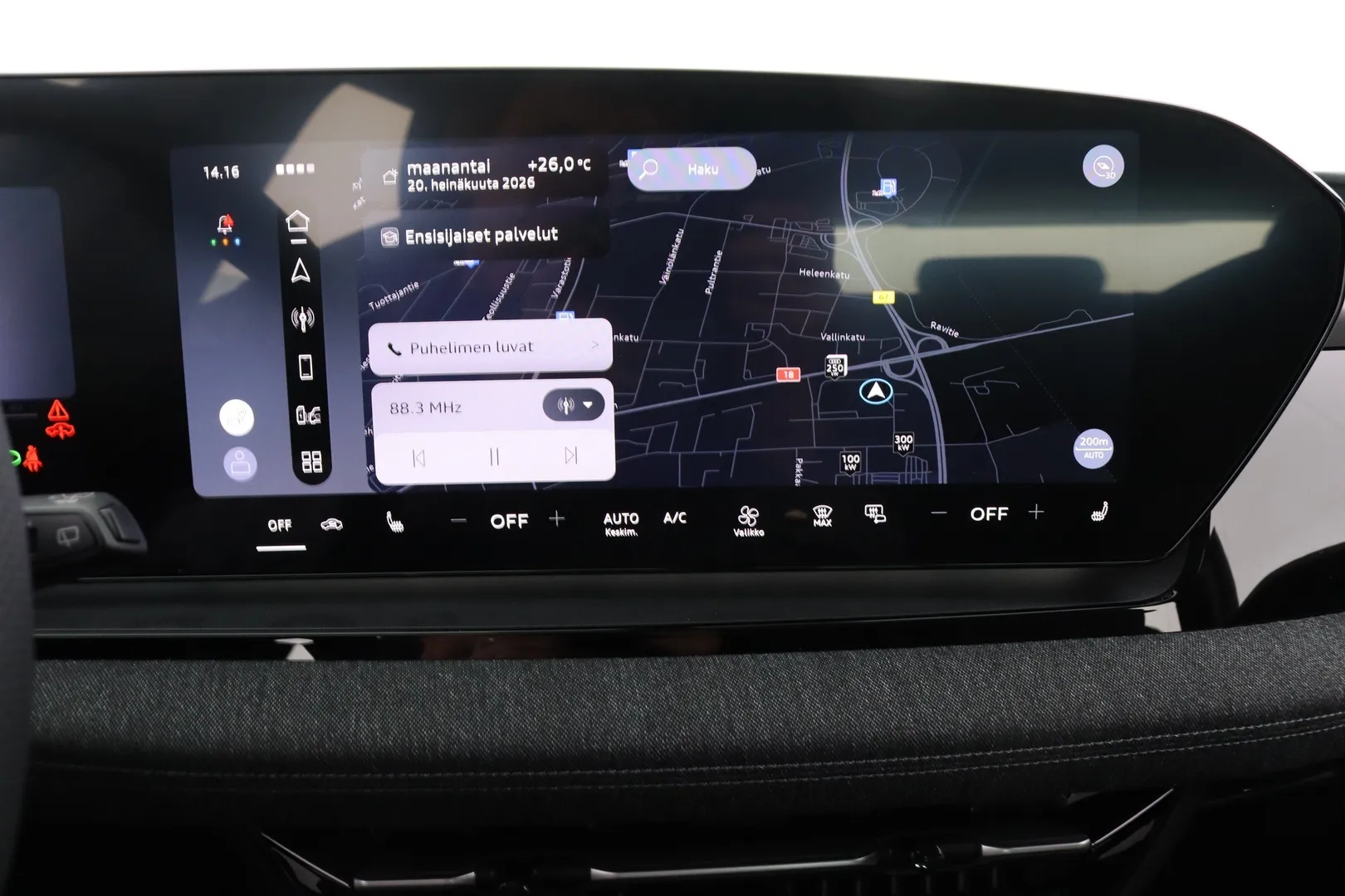 Audi Q6 e-tron KYT-905 carousel image