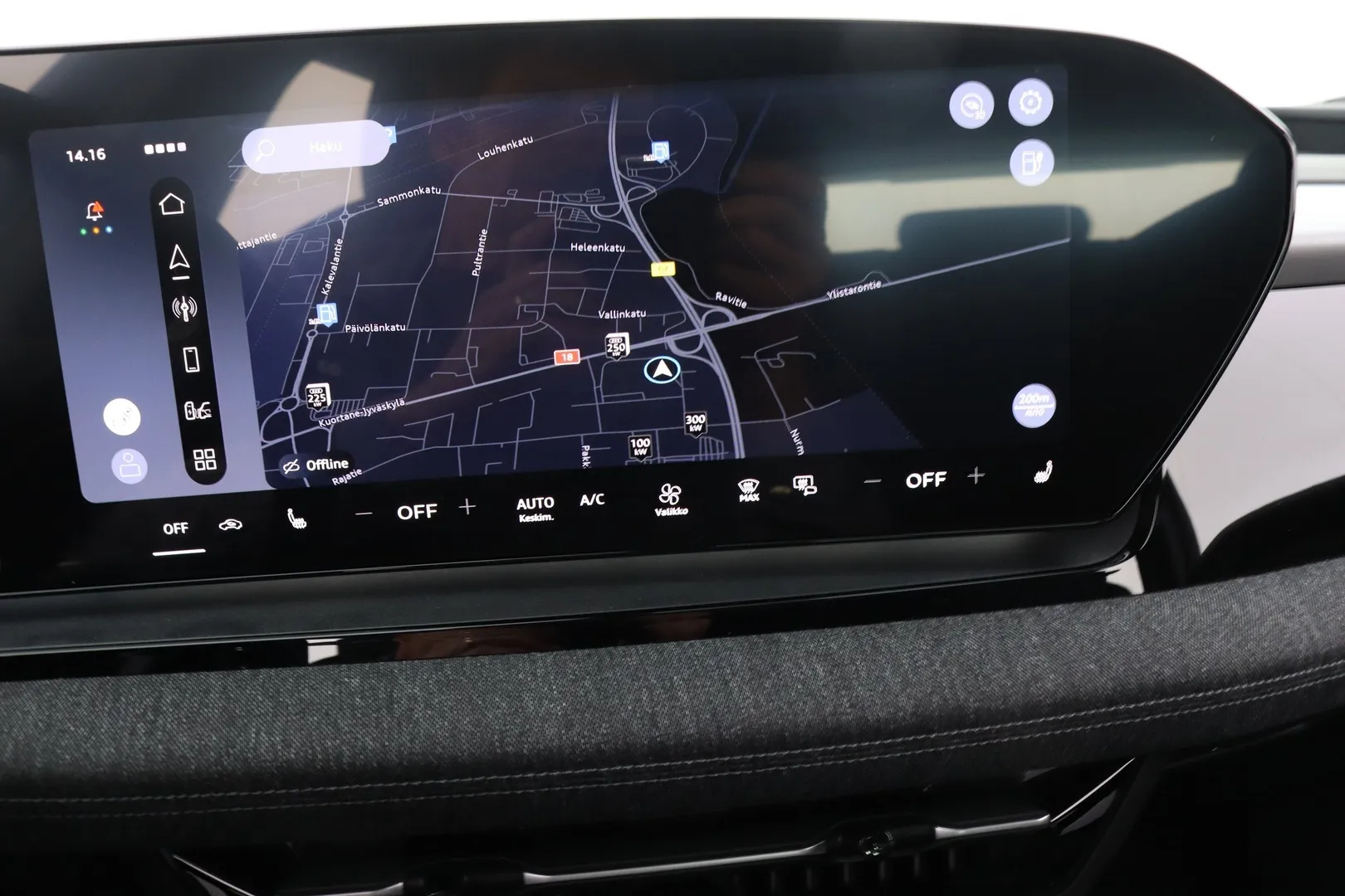 Audi Q6 e-tron KYT-905 carousel image