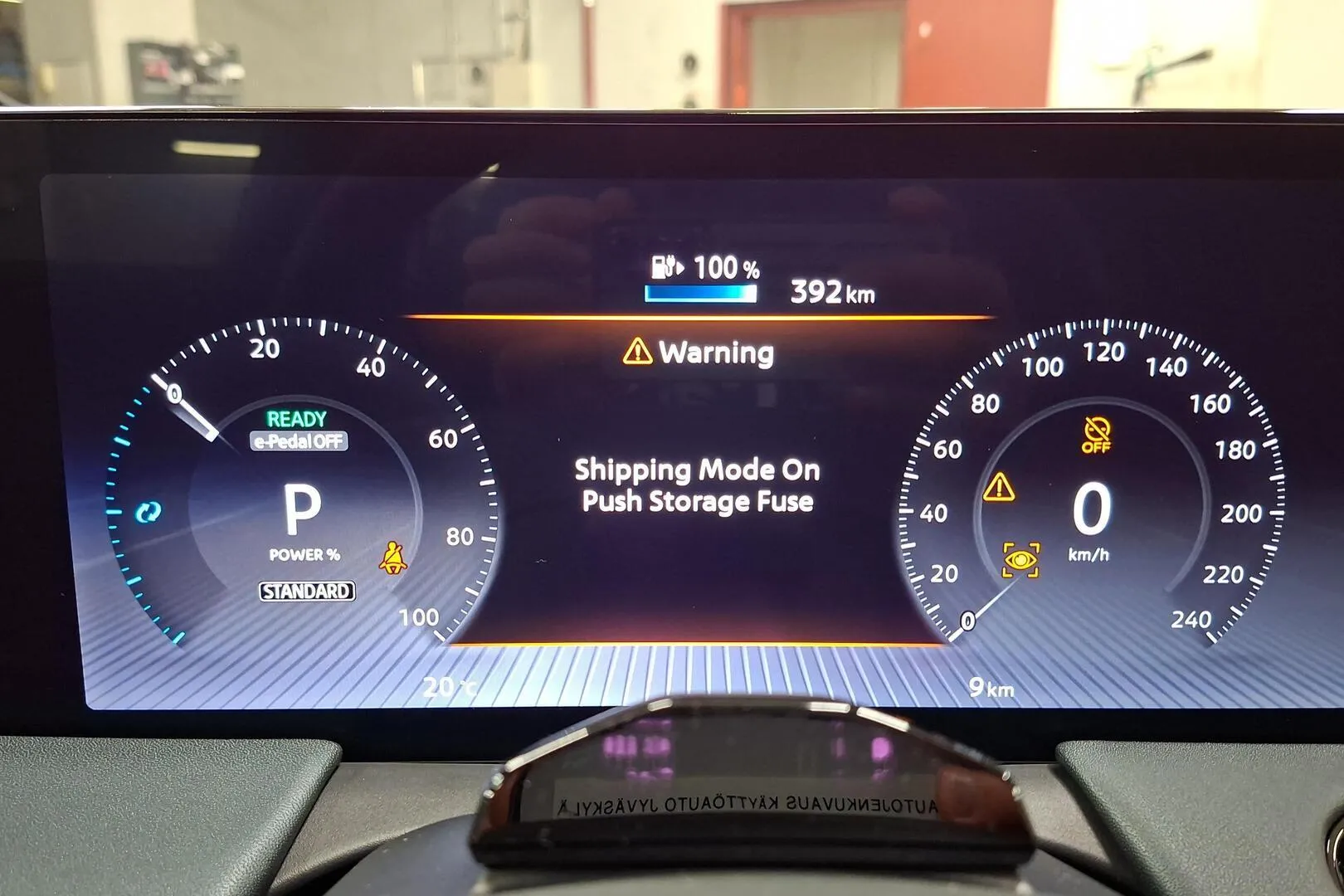 Nissan Leaf MSN-823 carousel image