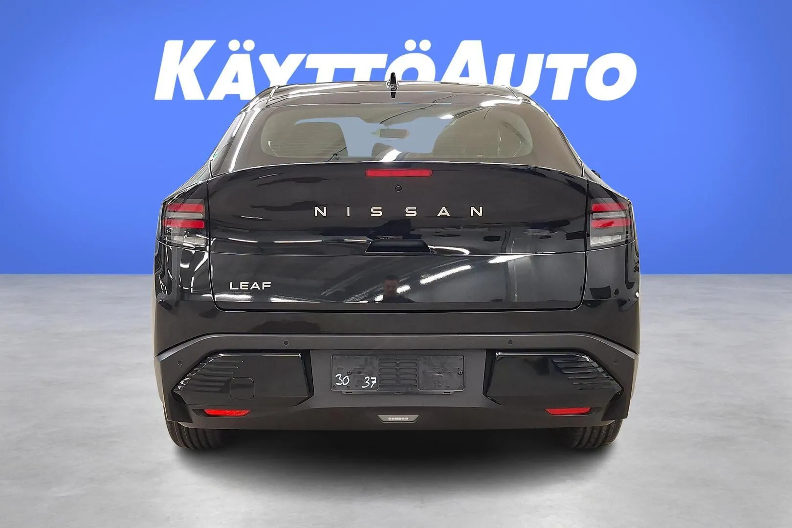Nissan Leaf MSN-823 carousel image