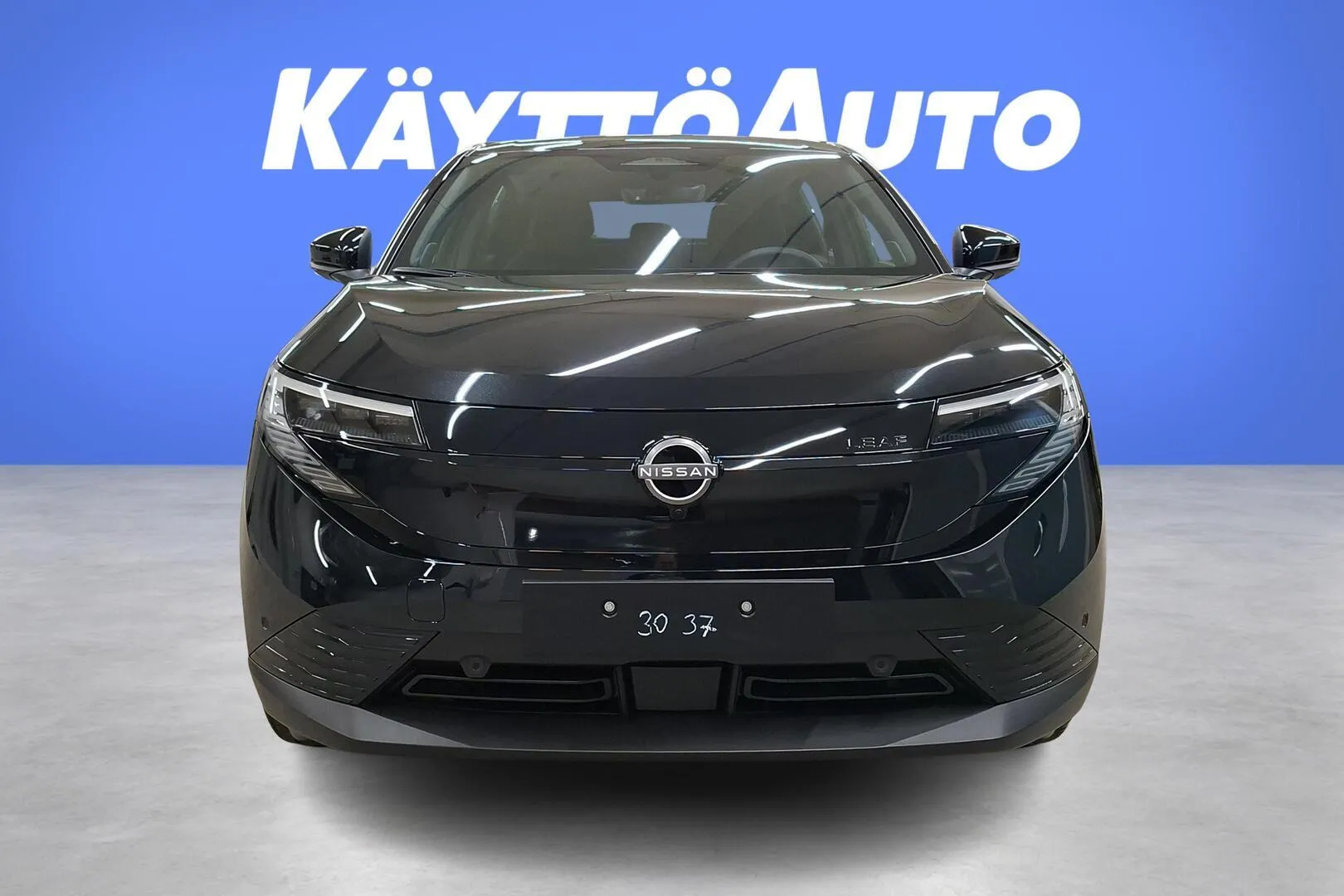 Nissan Leaf MSN-823 carousel image