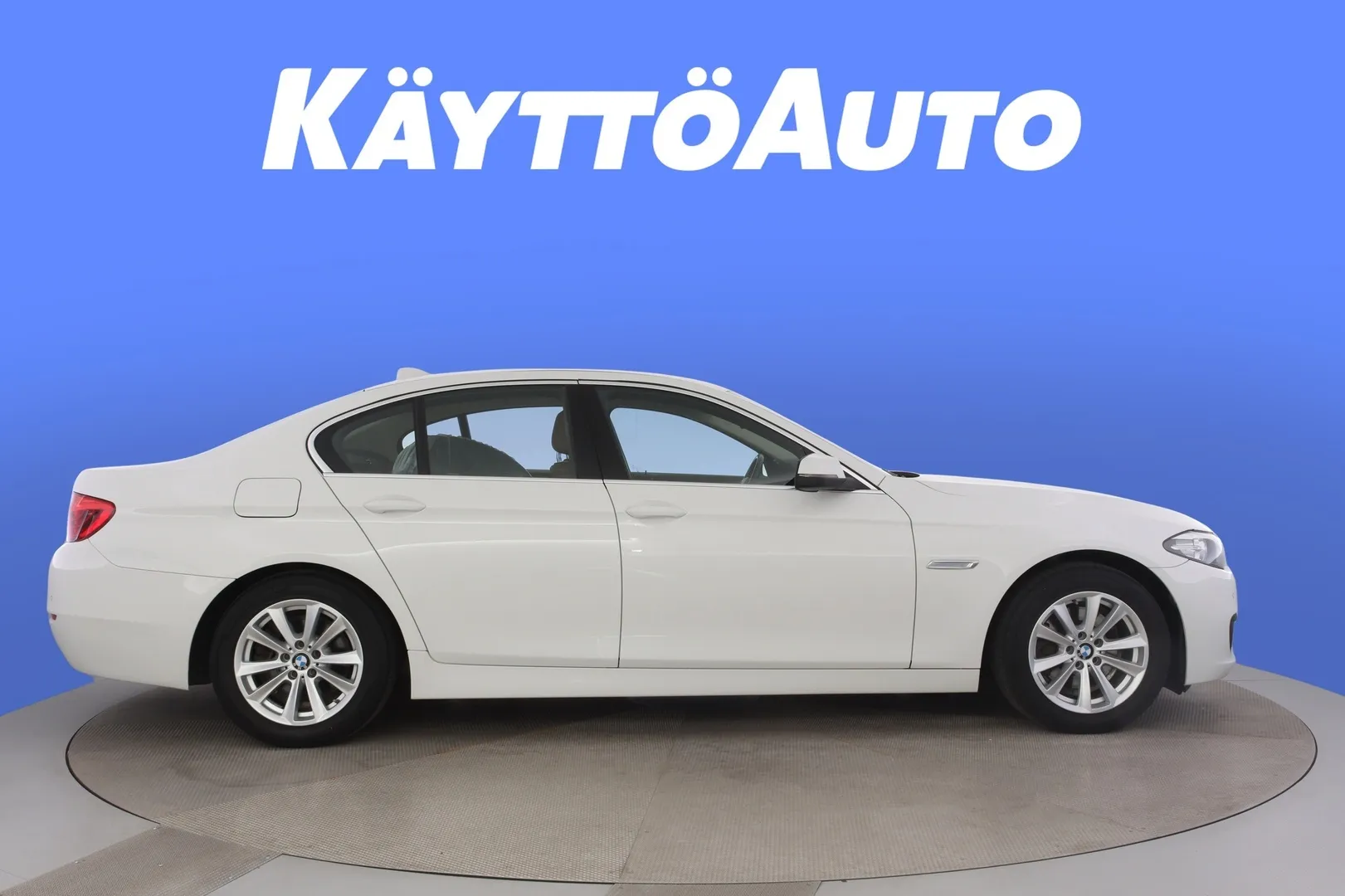 BMW 520 ILT-562 carousel image