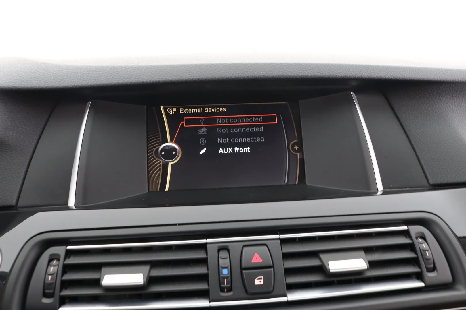BMW 520 ILT-562 carousel image