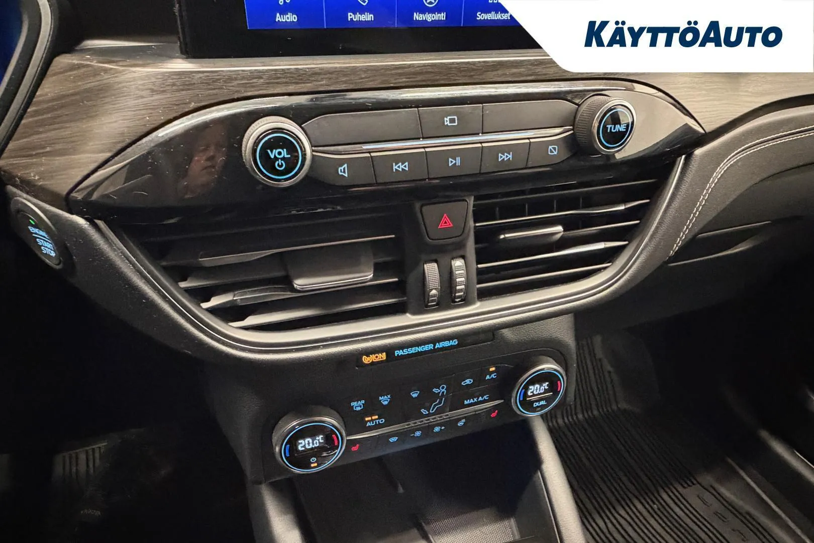 Ford Kuga YKY-548 carousel image