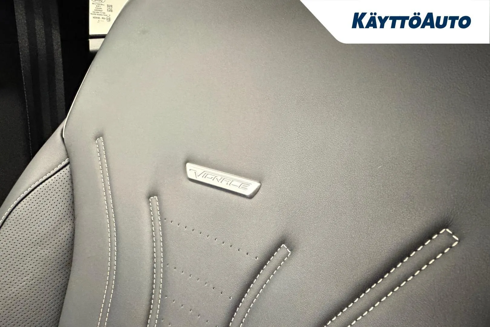 Ford Kuga YKY-548 carousel image