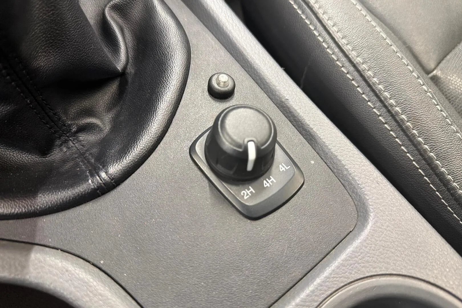 Ford Ranger YIP-194 carousel image