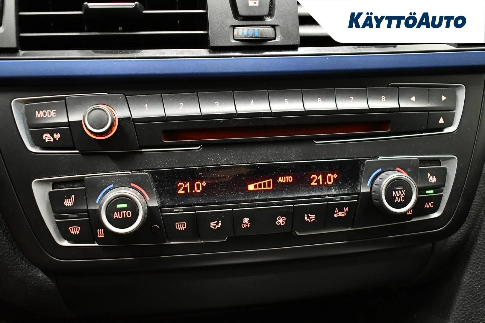 BMW 320 YIR-145 carousel image