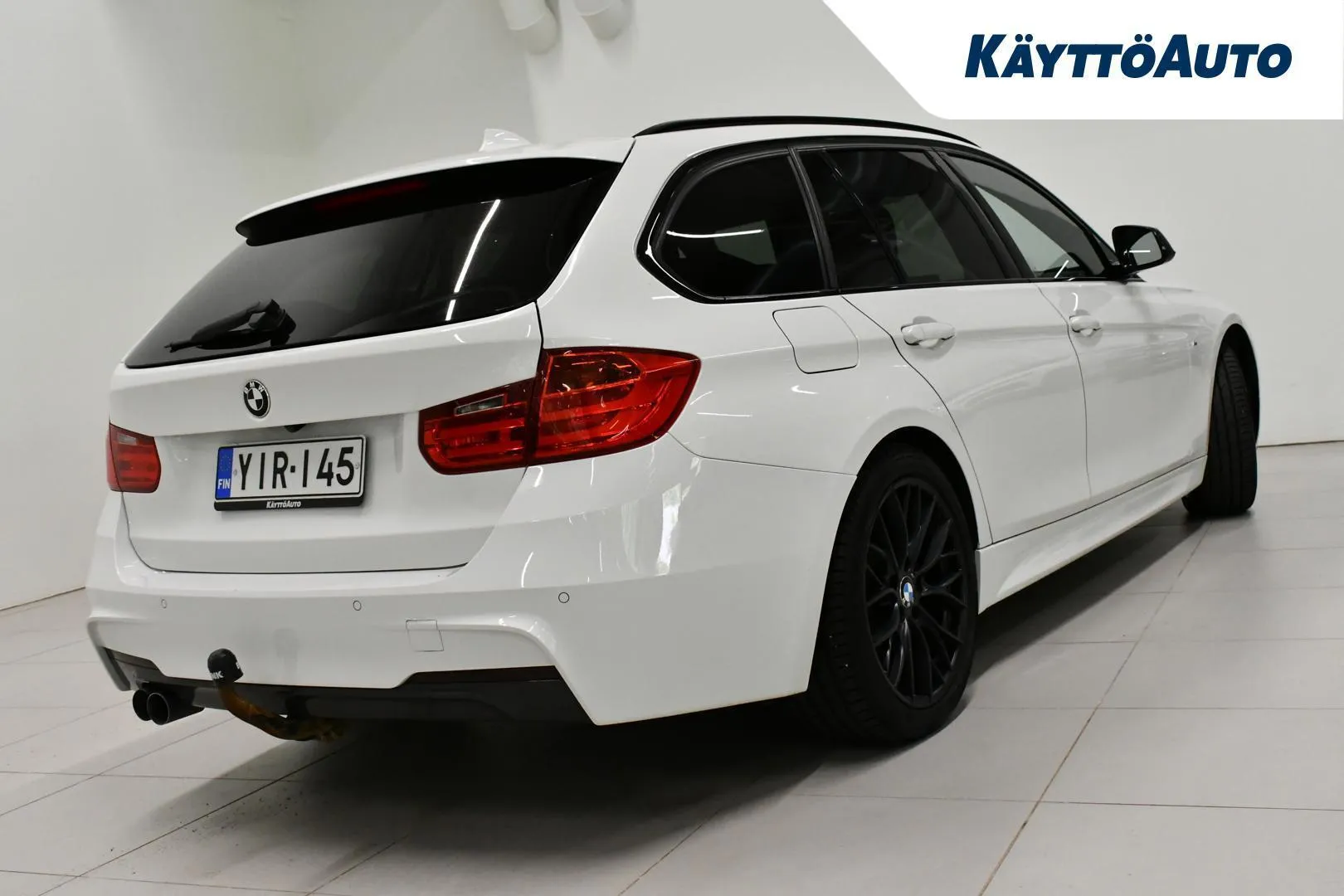 BMW 320 YIR-145 carousel image