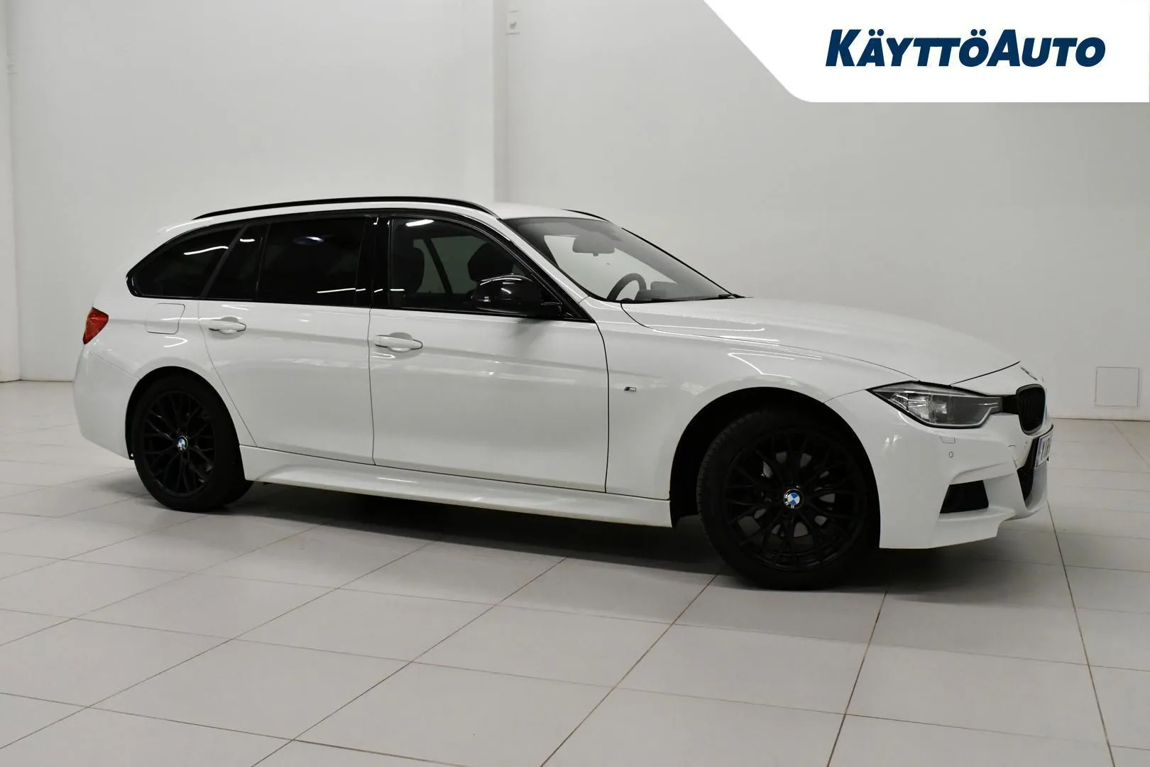 BMW 320 YIR-145 carousel image