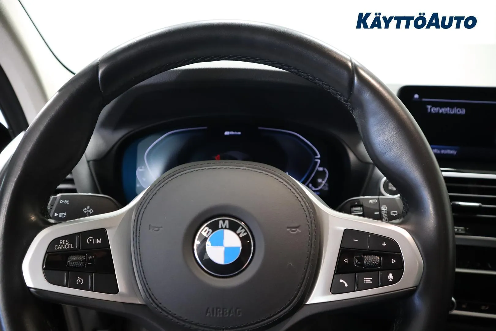 BMW X3 MZH-272 carousel image