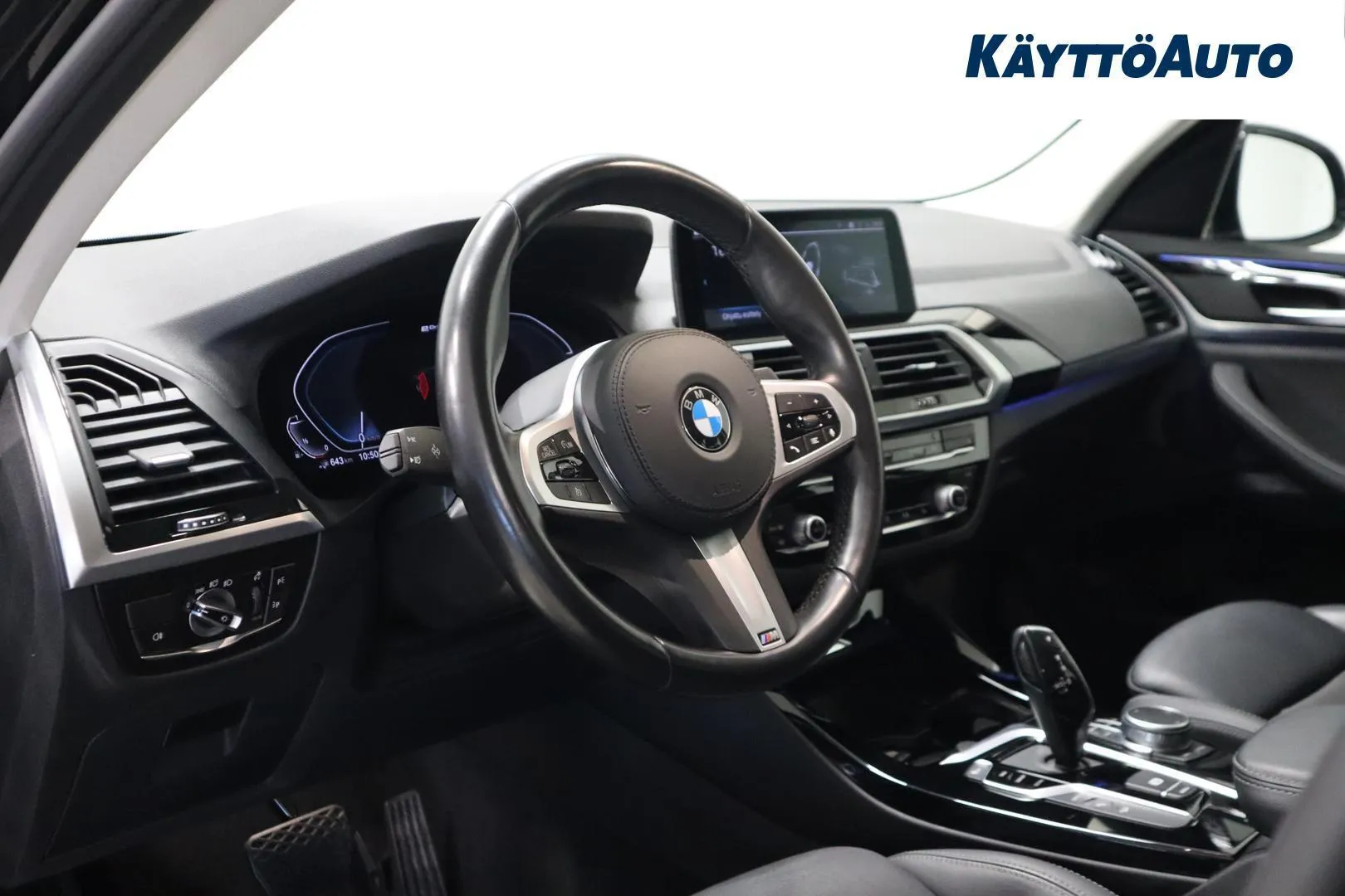BMW X3 MZH-272 carousel image