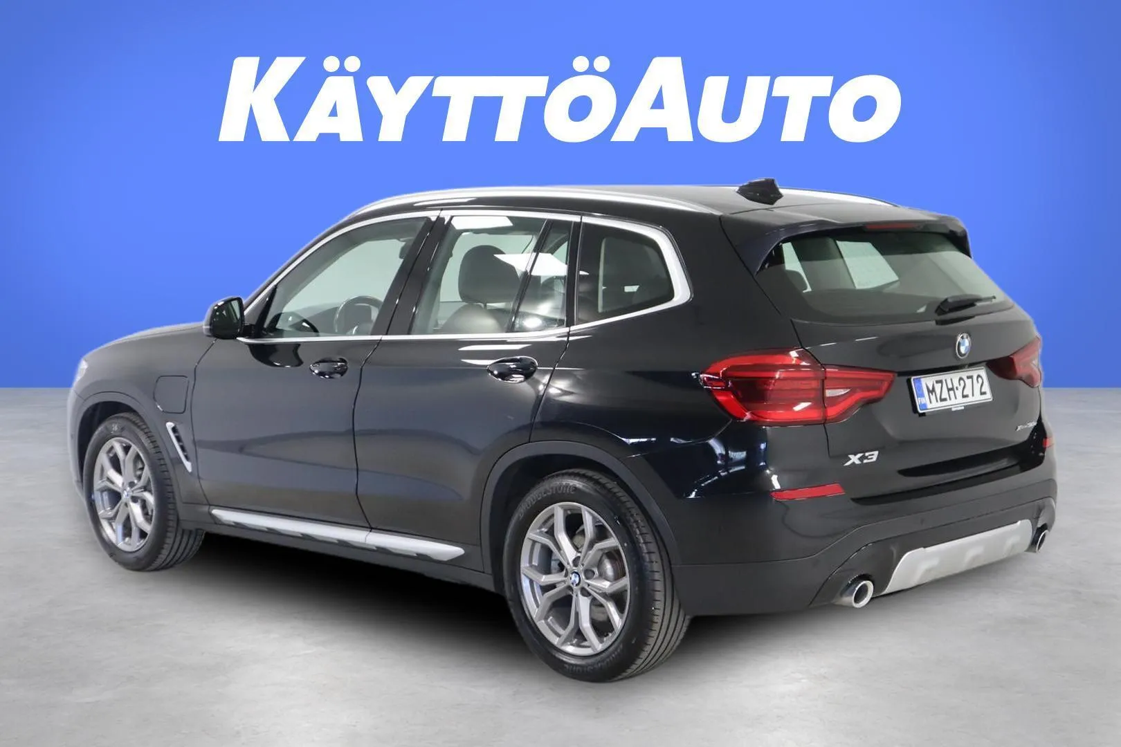 BMW X3 MZH-272 carousel image