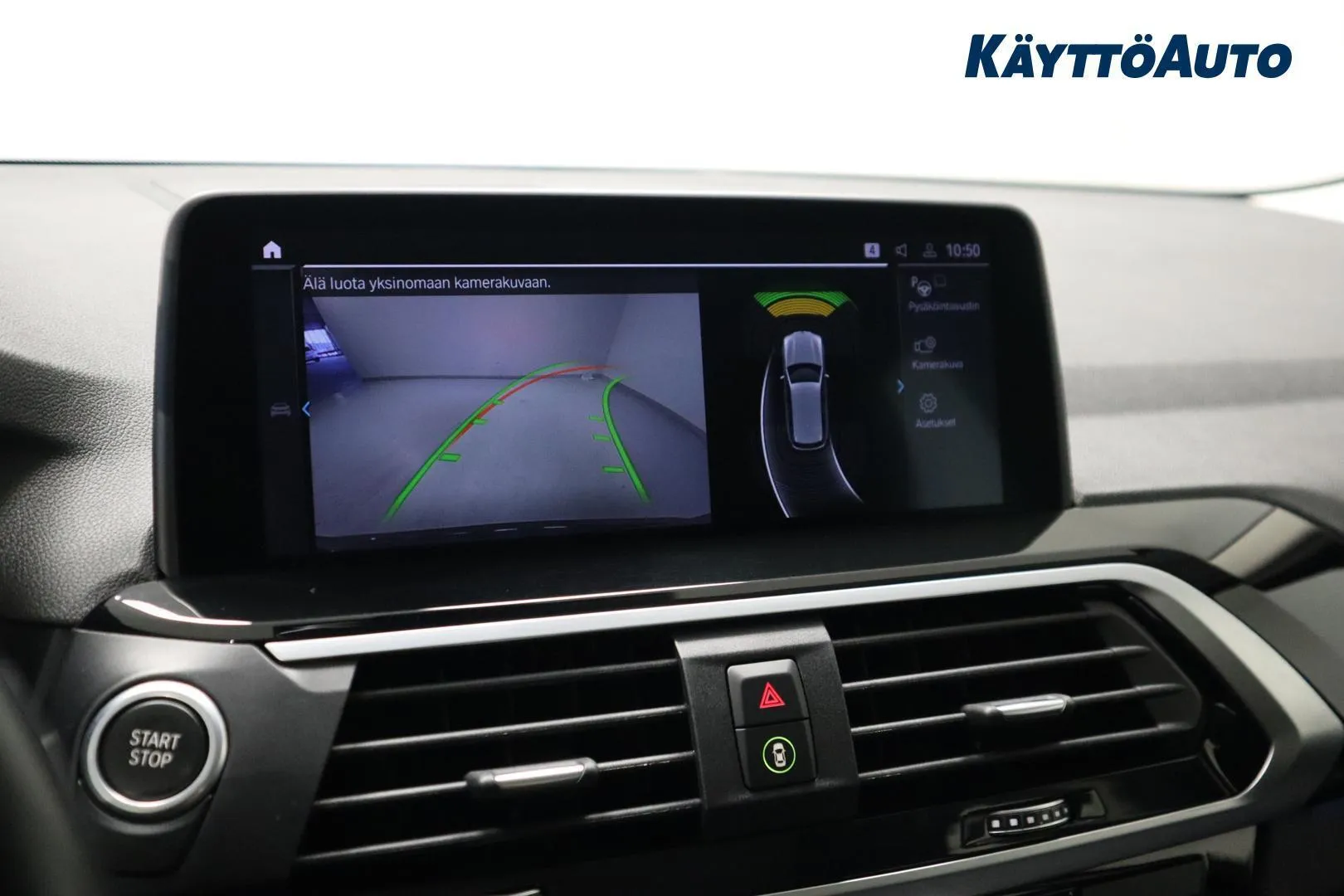 BMW X3 MZH-272 carousel image