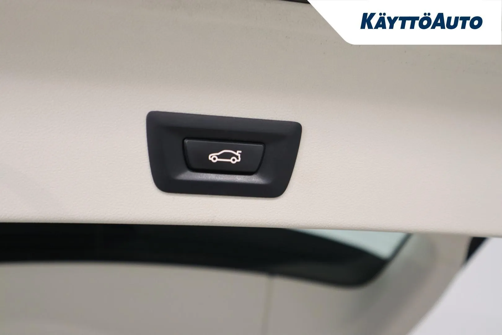 BMW X3 MZH-272 carousel image