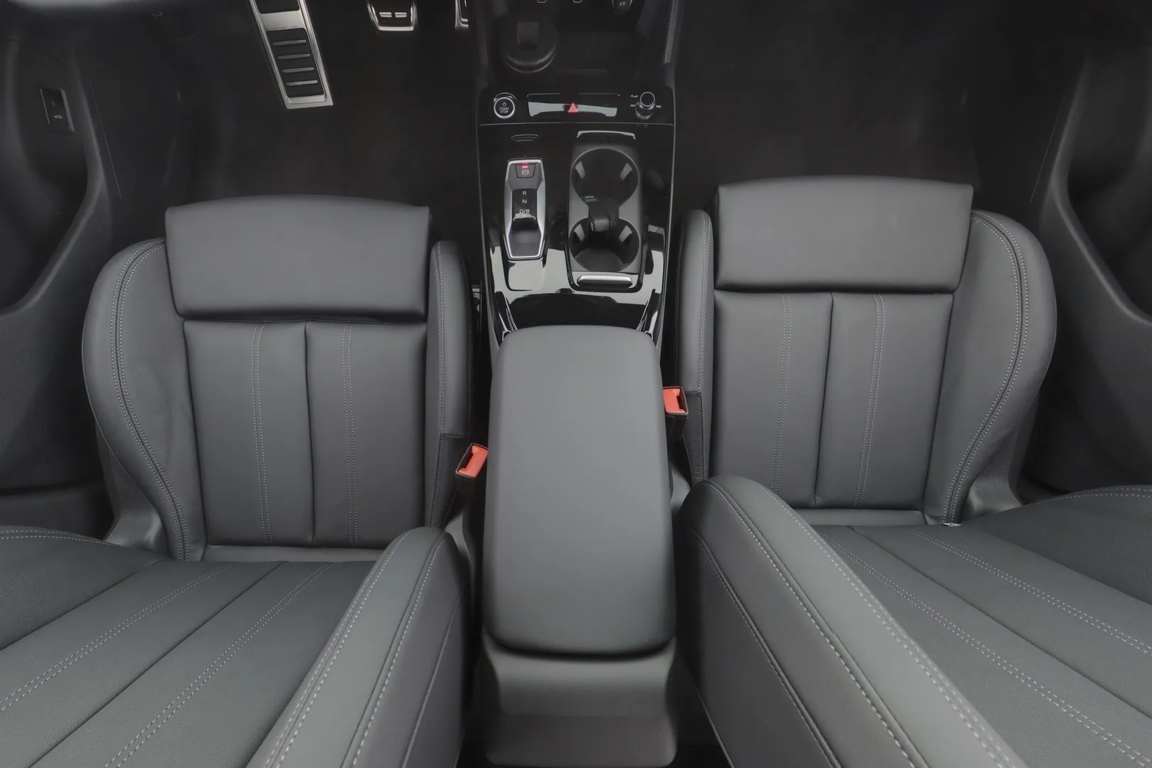Audi Q6 e-tron YMU-859 carousel image