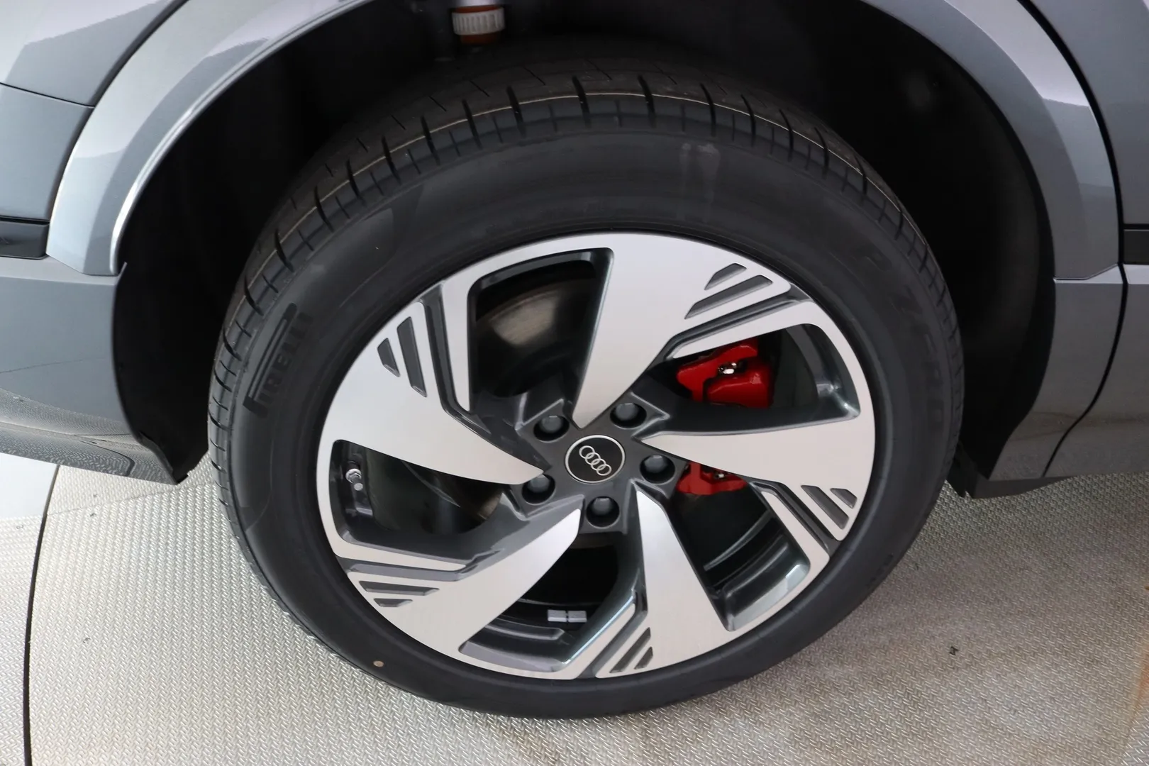 Audi Q6 e-tron YMU-859 carousel image
