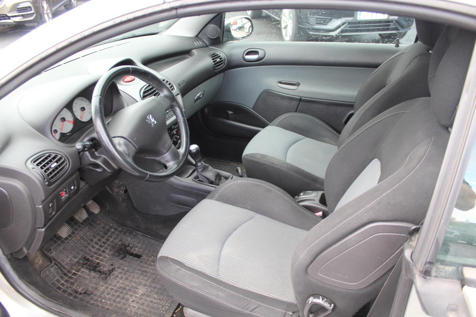 Peugeot 206 CC 1,6 2005, kuva 5/6