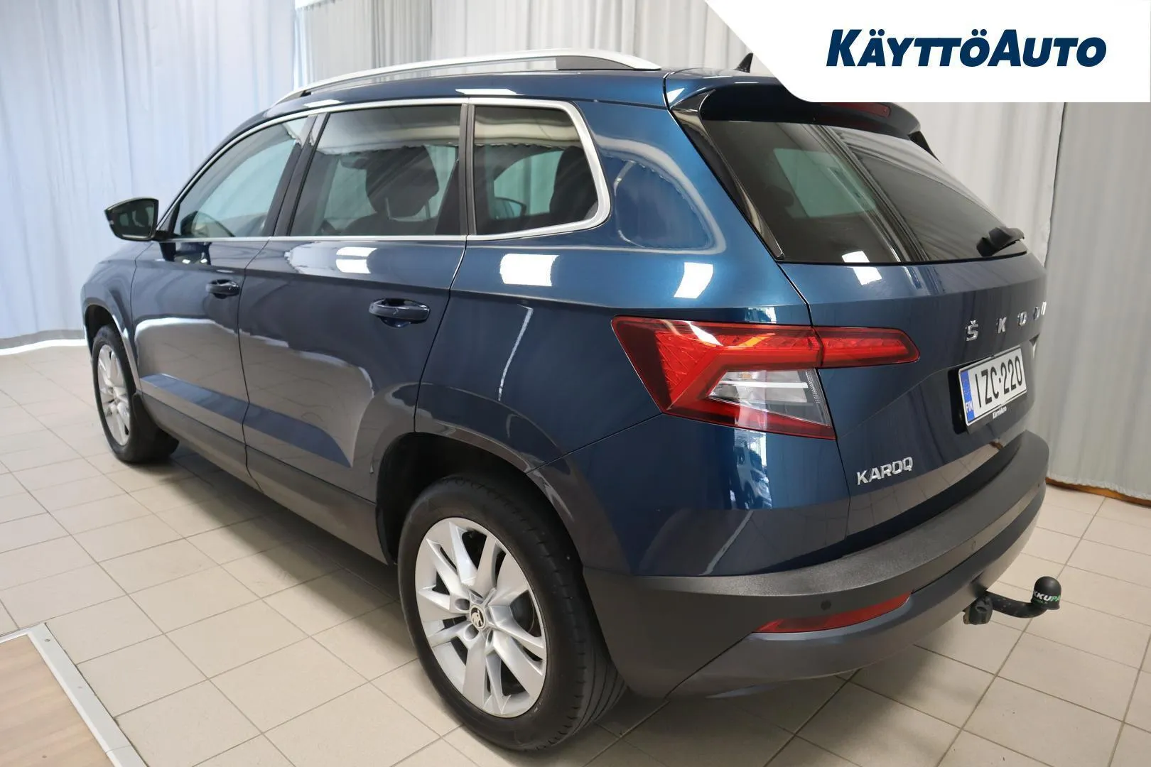 Skoda Karoq IZC-220 carousel image