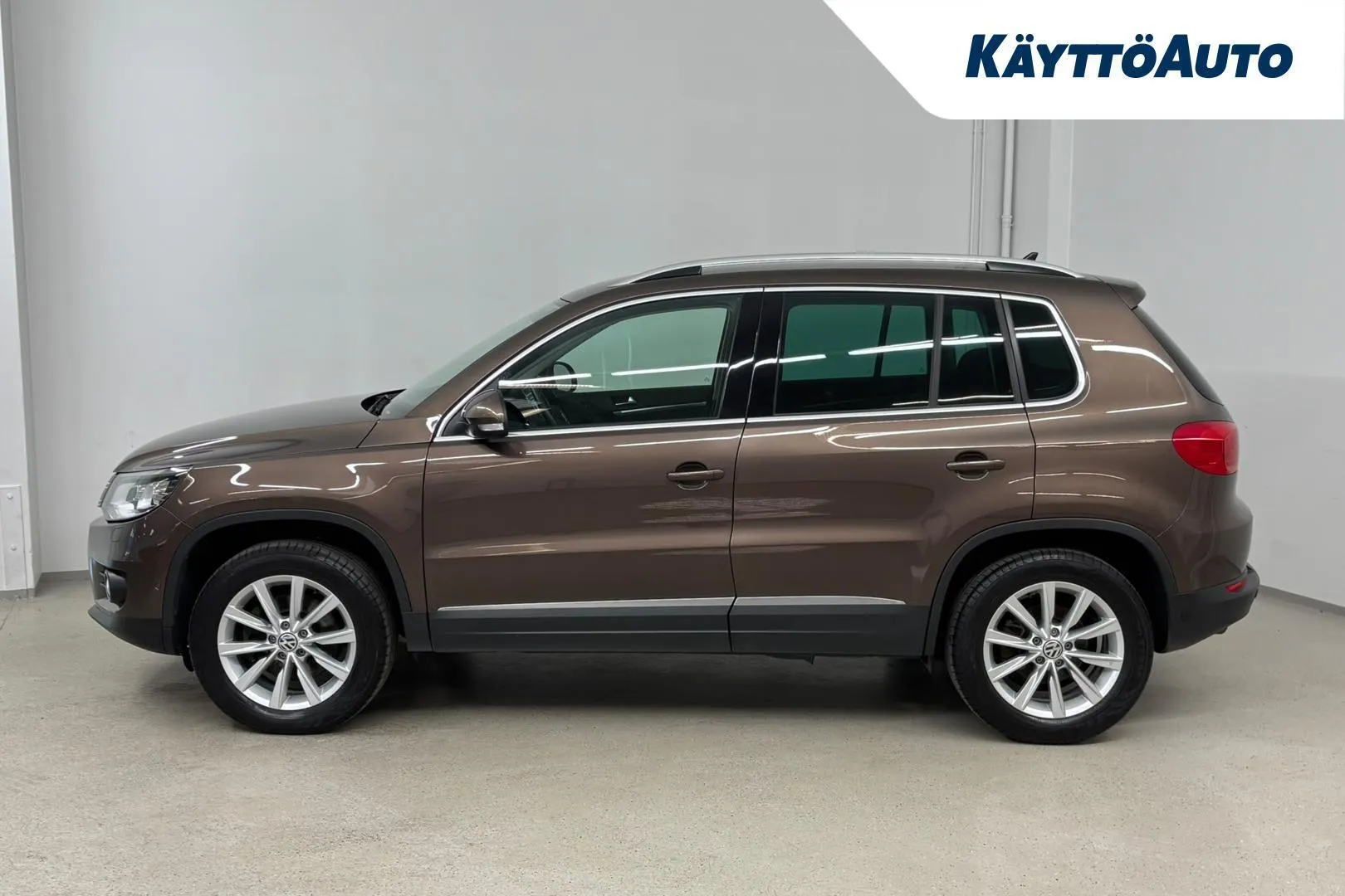 Volkswagen Tiguan IMH-954 carousel image