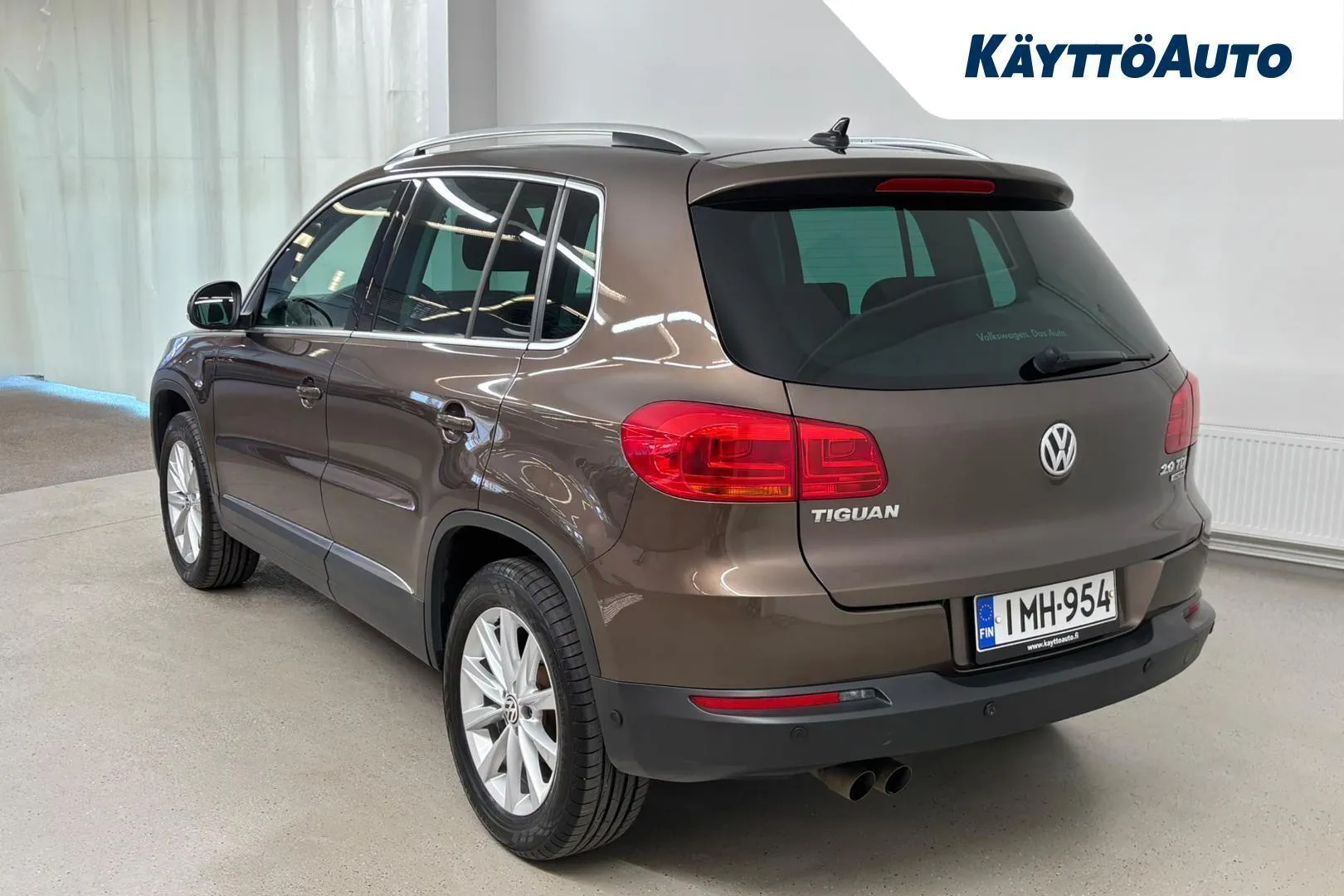 Volkswagen Tiguan IMH-954 carousel image