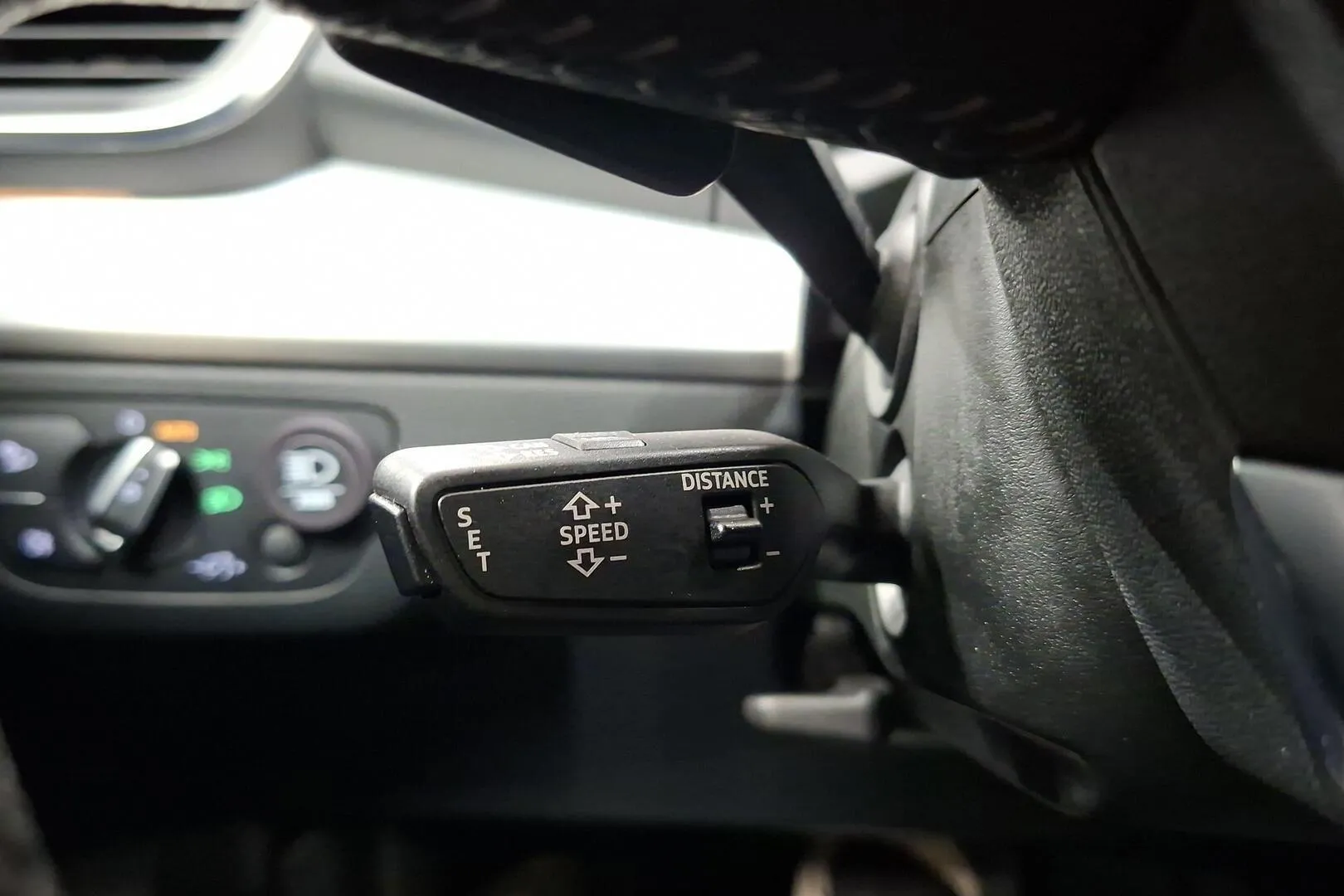 Audi Q5 KVN-619 carousel image