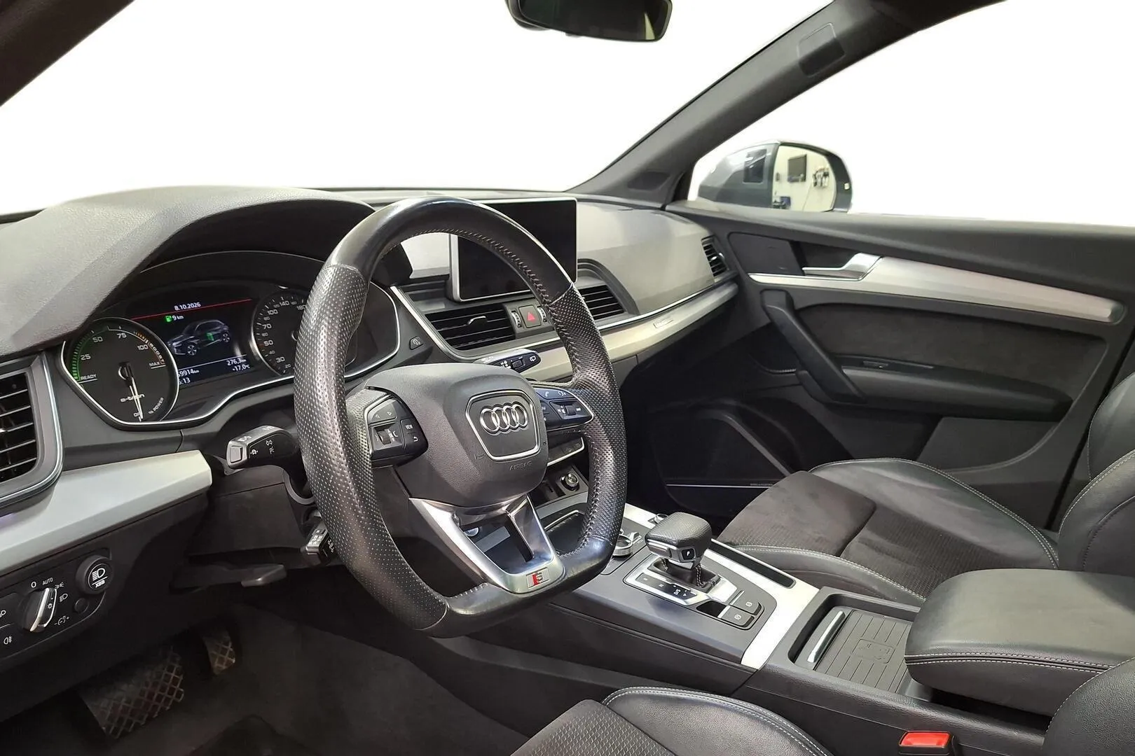 Audi Q5 KVN-619 carousel image