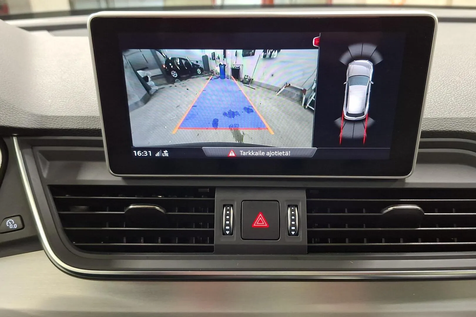 Audi Q5 KVN-619 carousel image