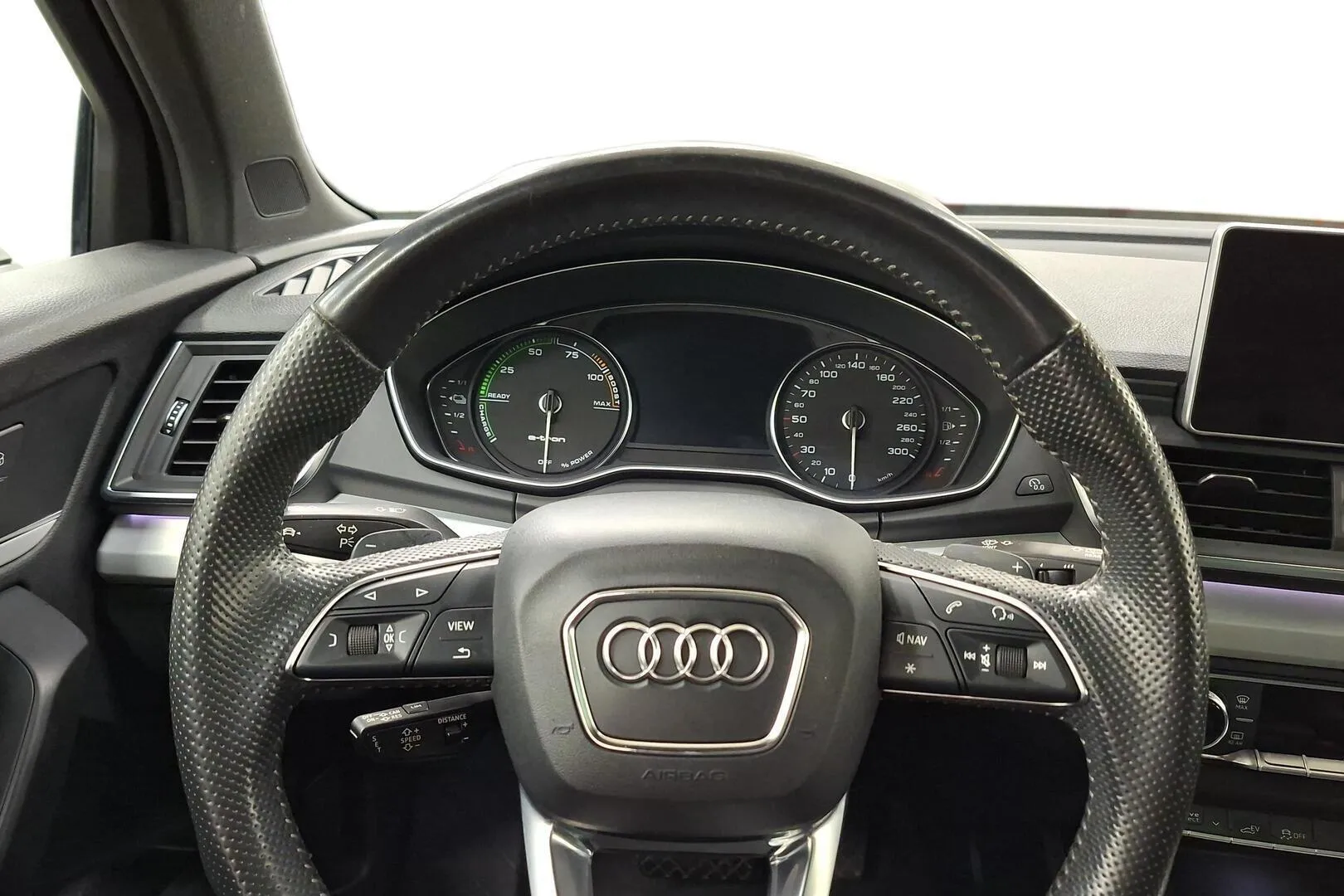 Audi Q5 KVN-619 carousel image