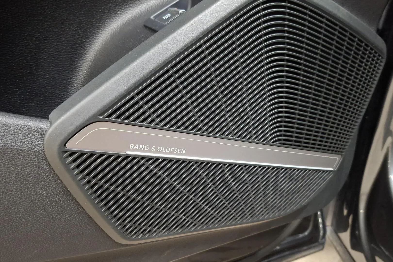 Audi Q5 KVN-619 carousel image