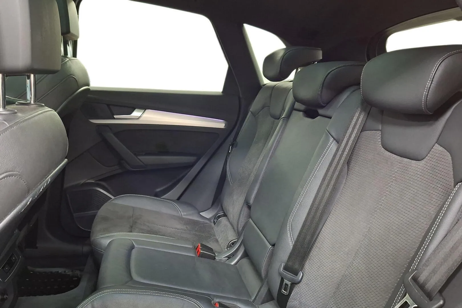 Audi Q5 KVN-619 carousel image