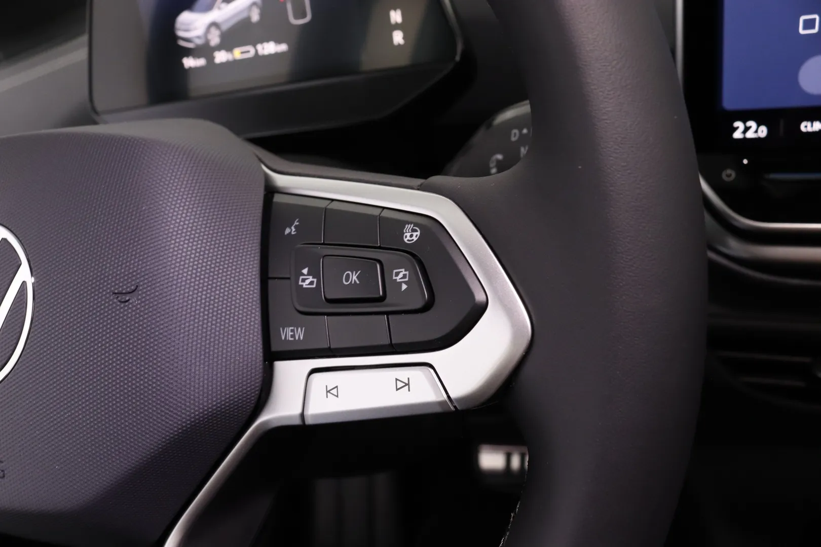 Volkswagen ID.4 KYT-489 carousel image