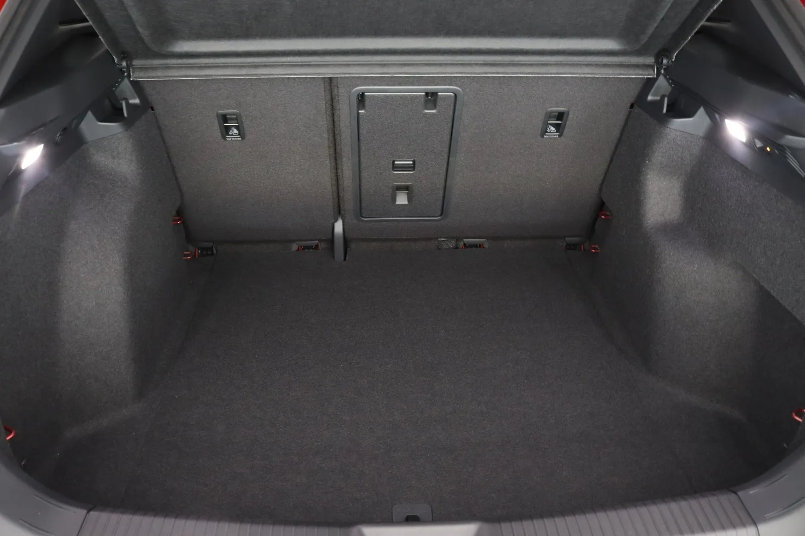 Volkswagen ID.4 KYT-489 carousel image