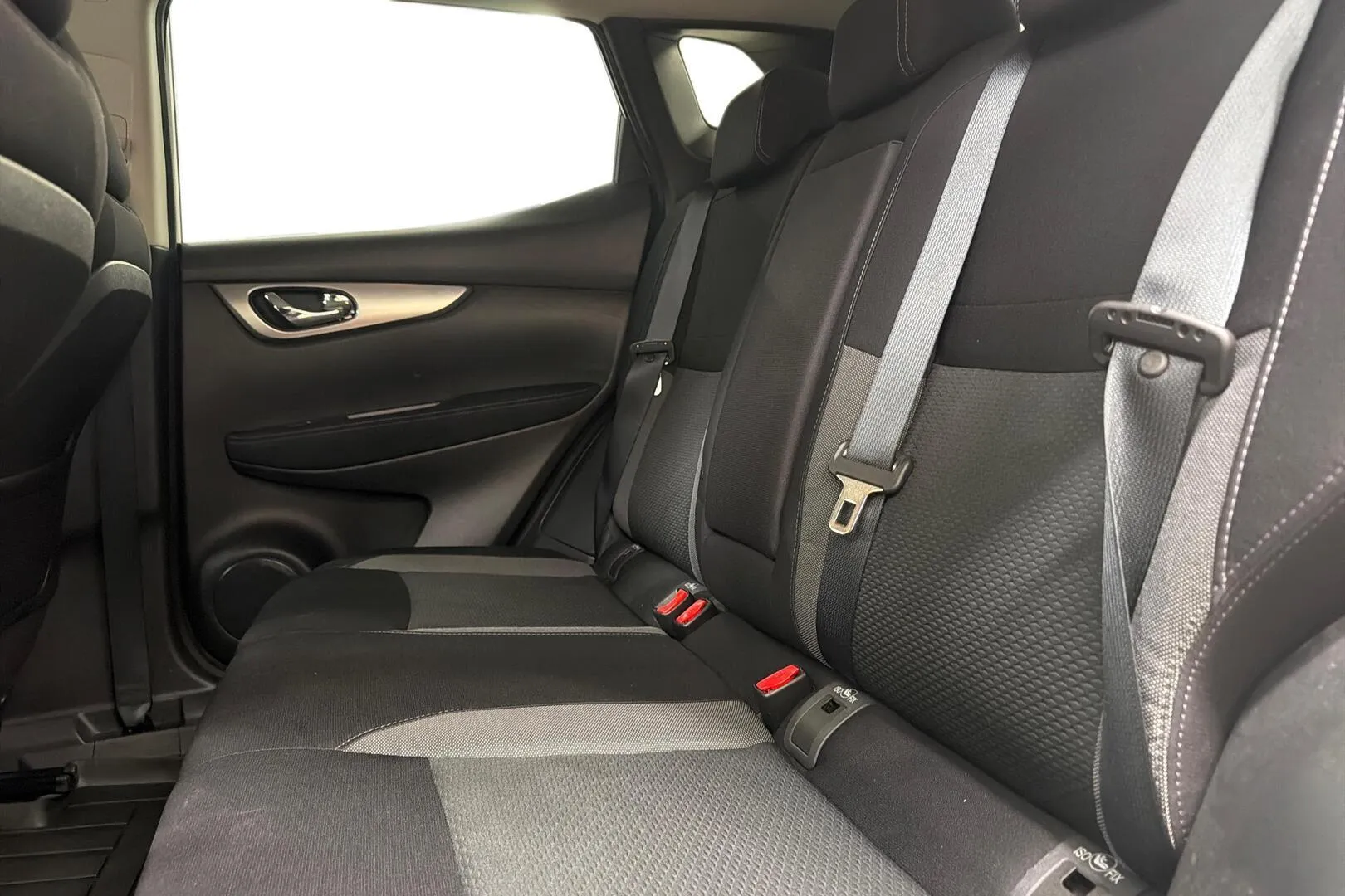 Nissan Qashqai BVB-214 carousel image