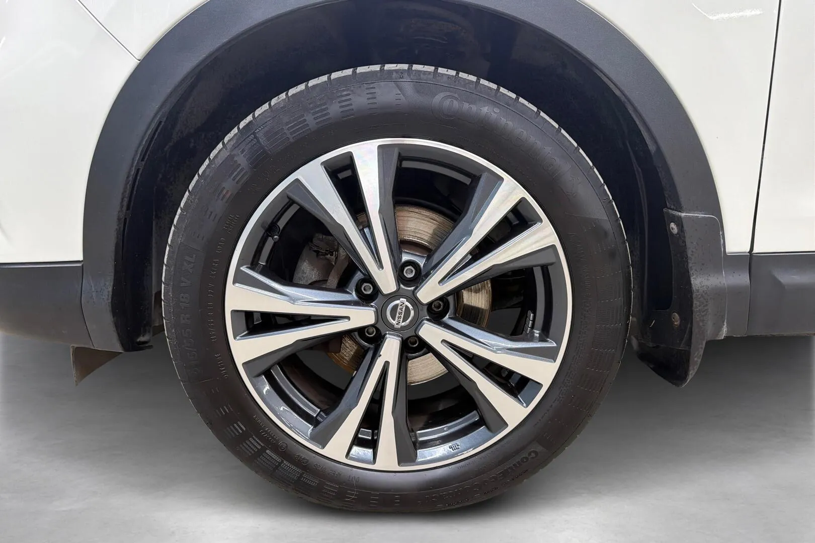 Nissan Qashqai BVB-214 carousel image
