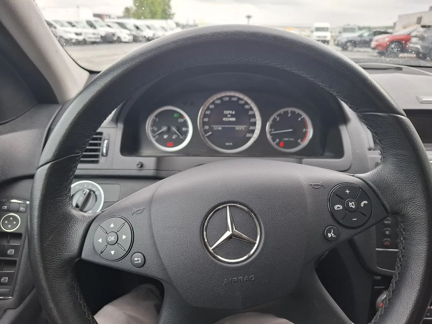 Mercedes-Benz C SNR-766 carousel image