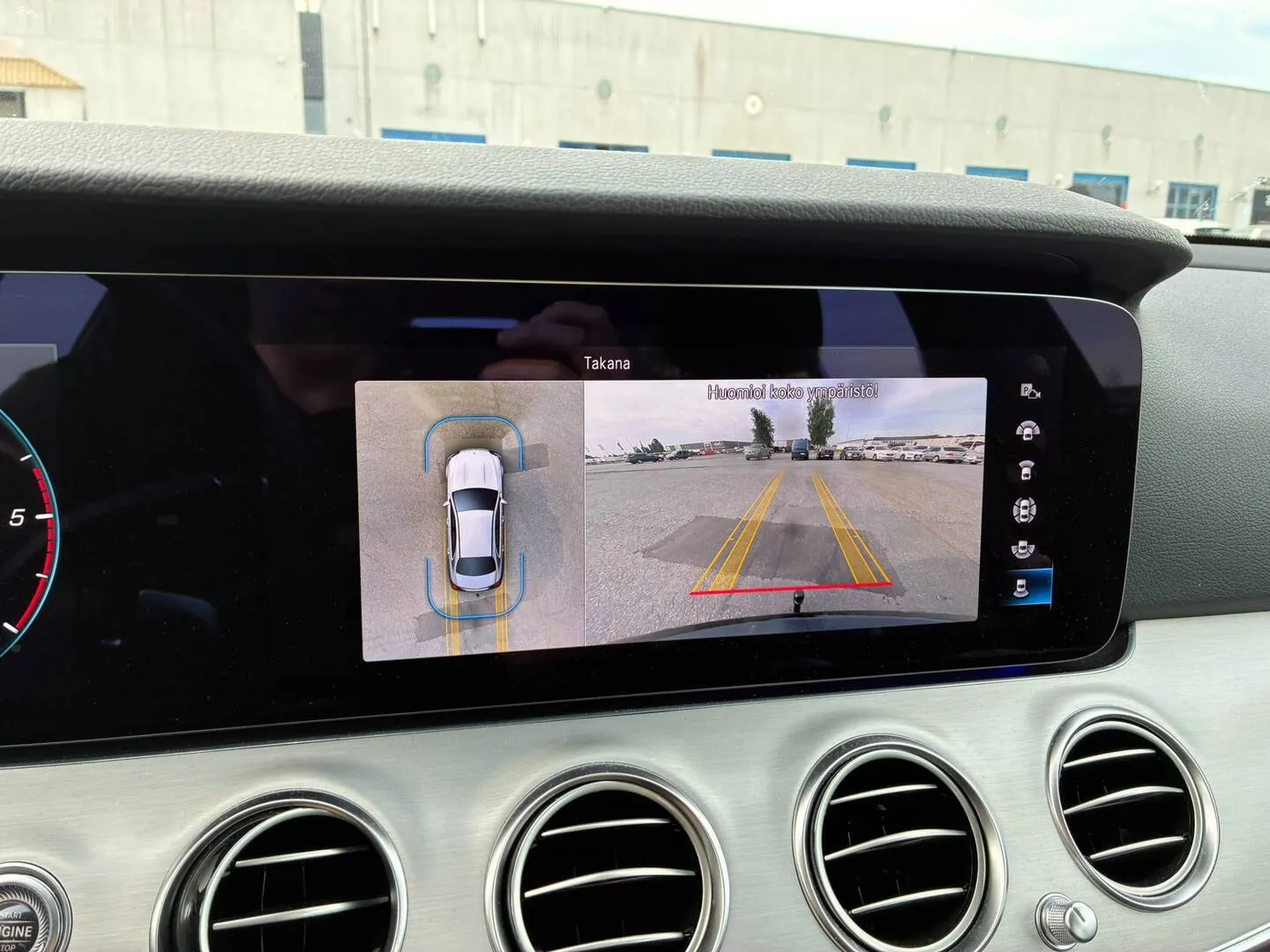 Mercedes-Benz E MZK-567 carousel image