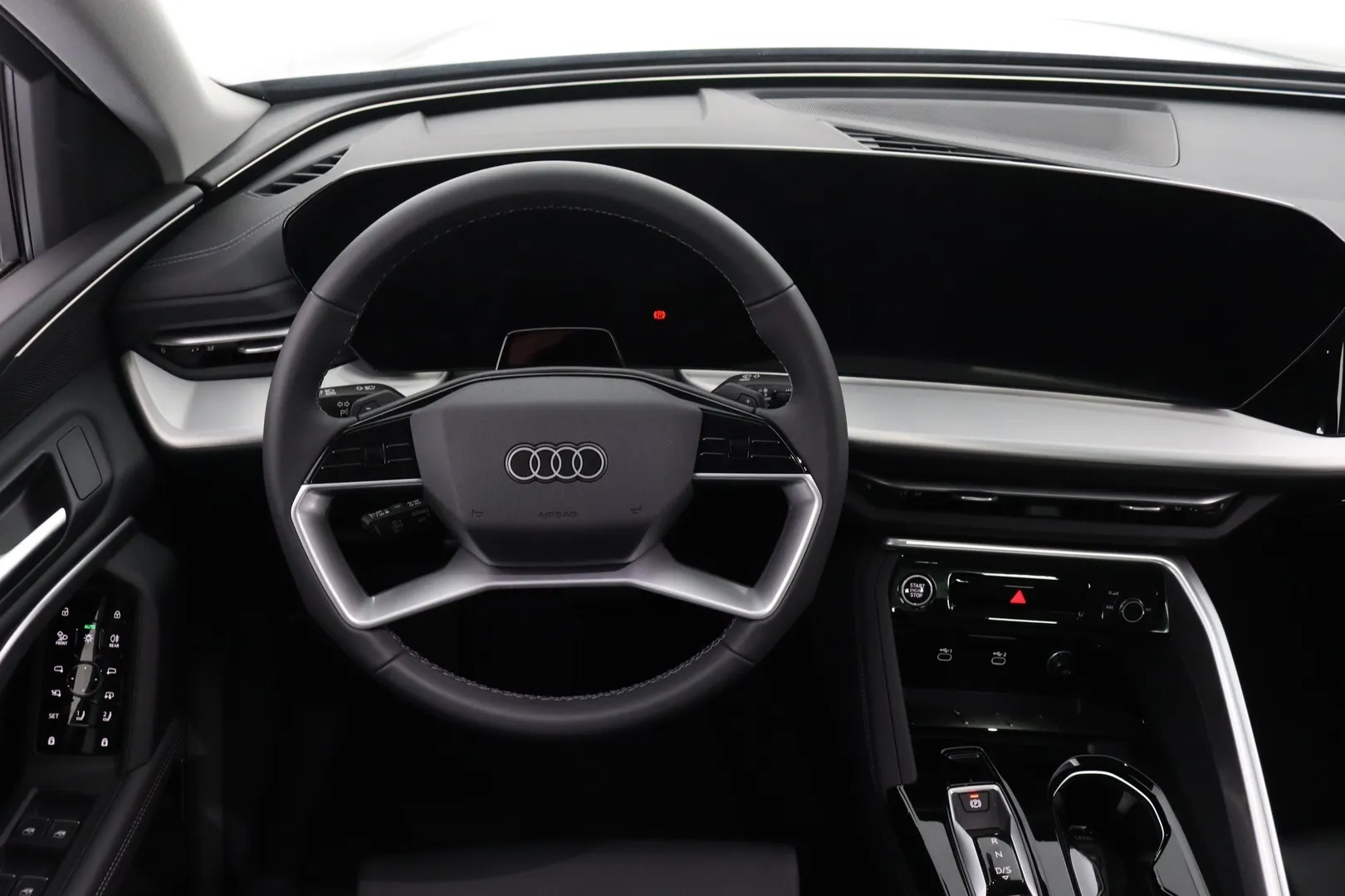 Audi Q5 ZRK-382 carousel image