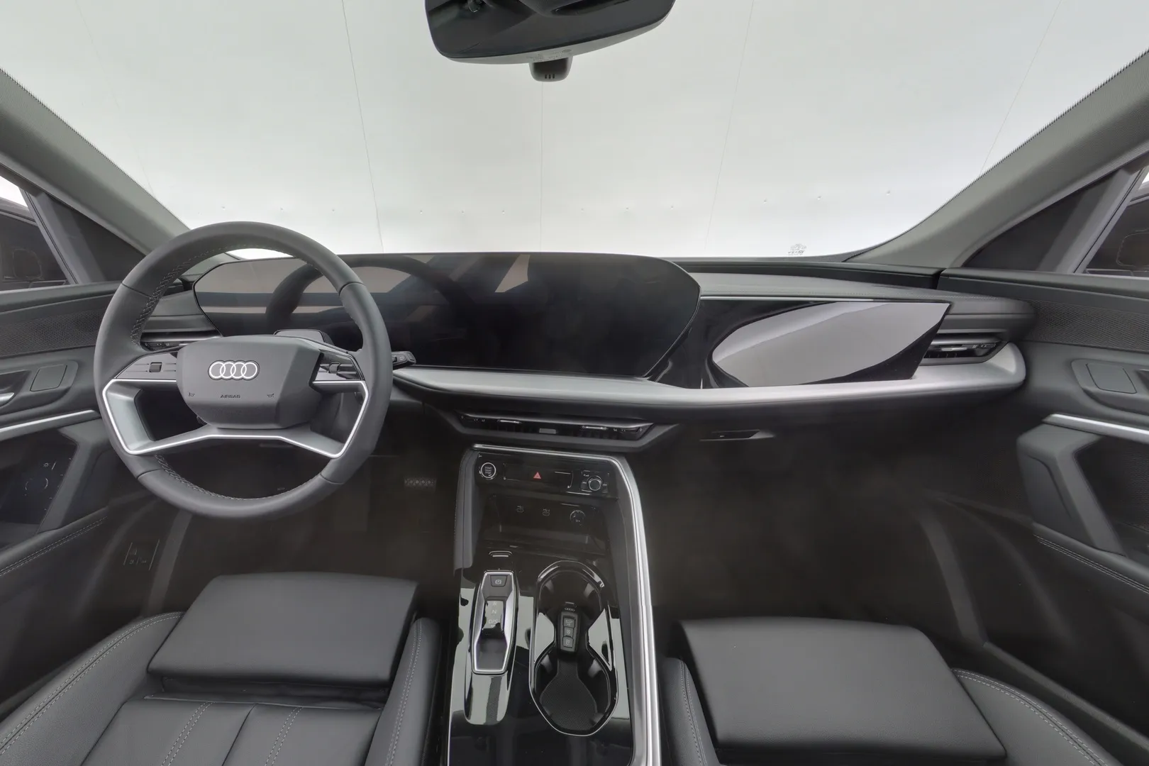 Audi Q5 ZRK-382 carousel image