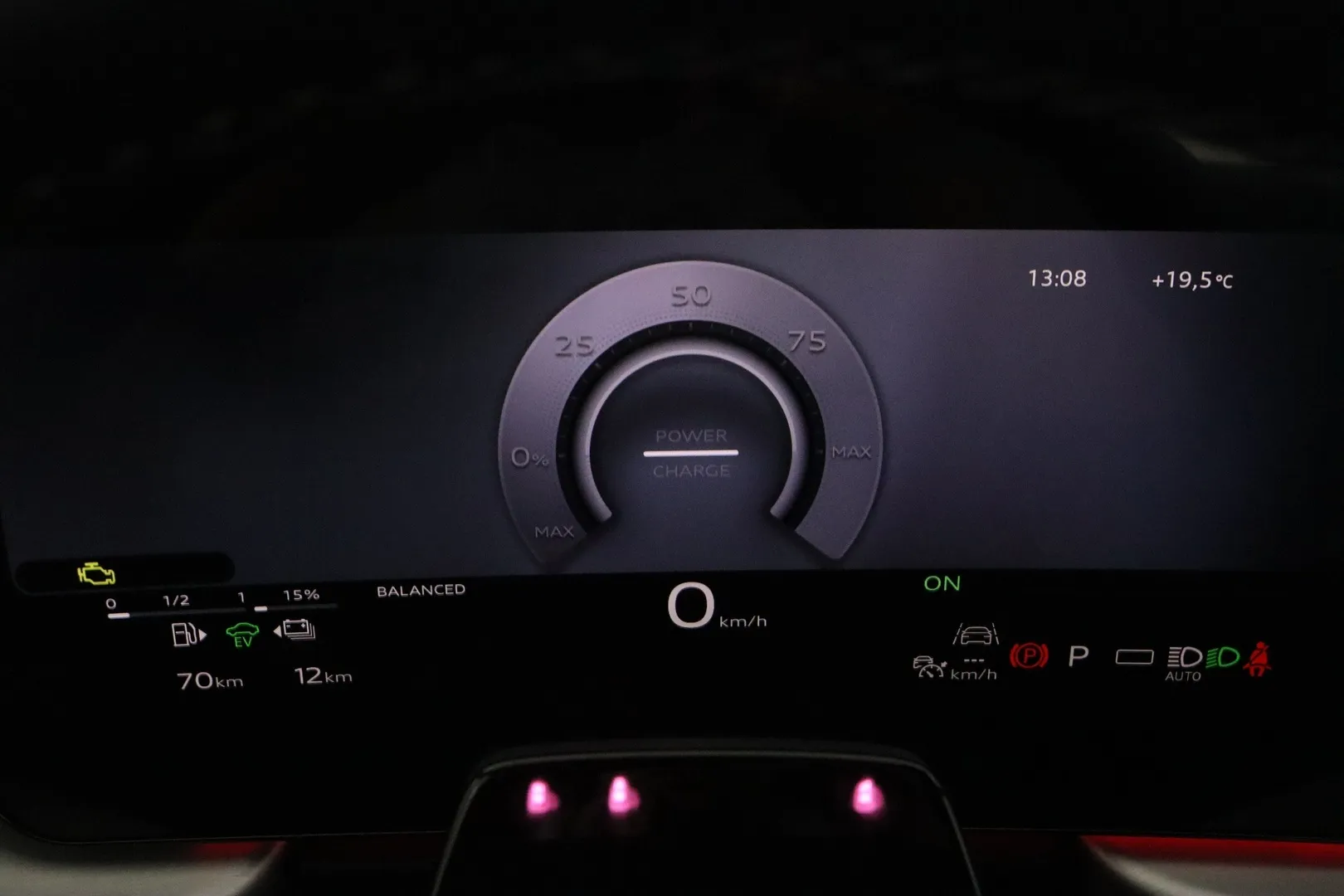 Audi Q5 JOU-209 carousel image